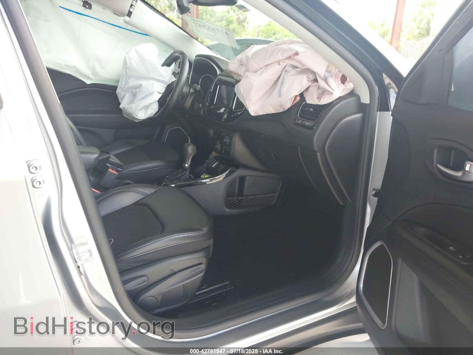 2020 JEEP COMPASS - VIN: 3C4NJCBB0LT170000 - Фото 5