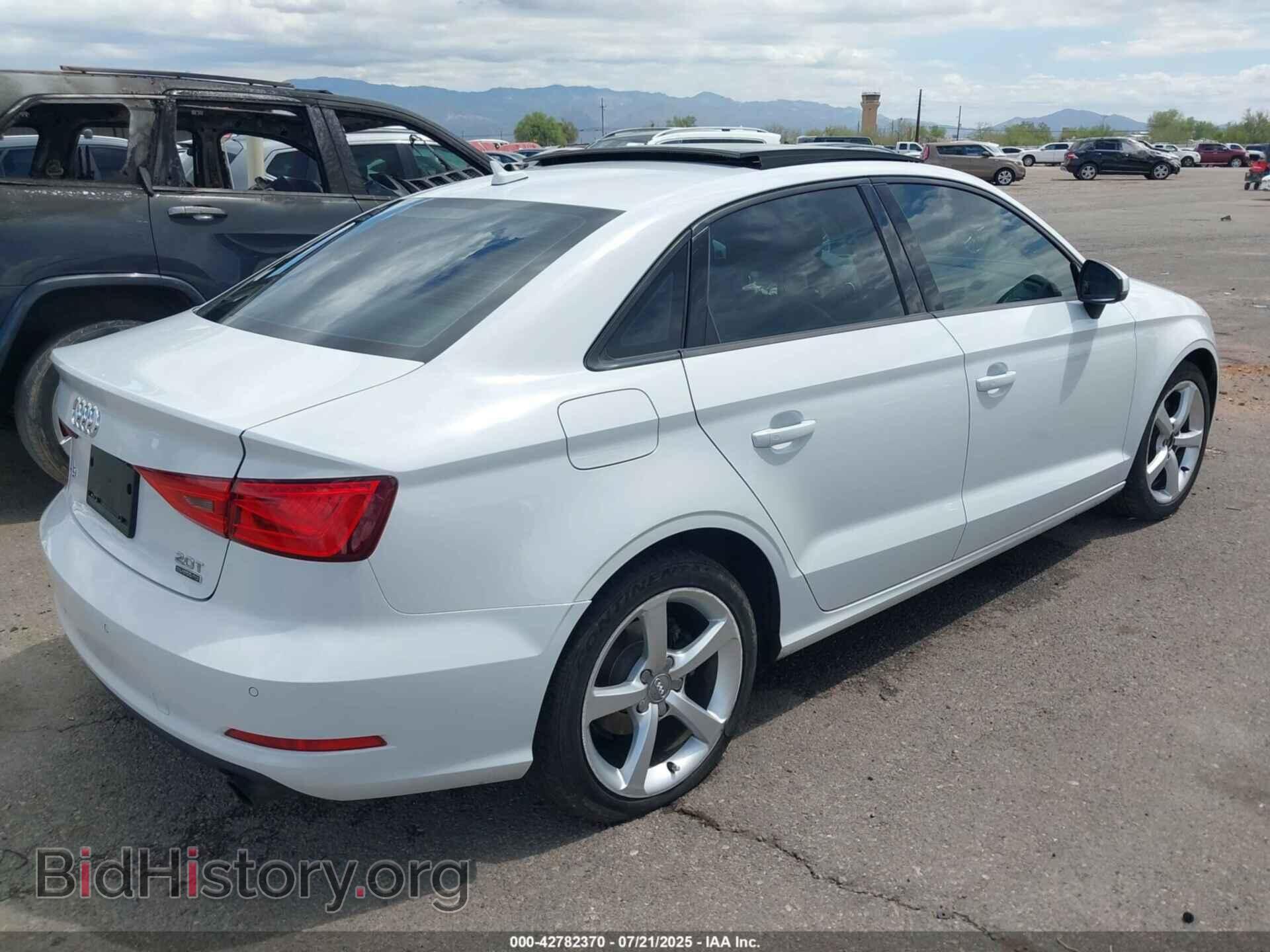 2015 AUDI A3 - VIN: WAUBFGFF5F1104558 - Фото 4