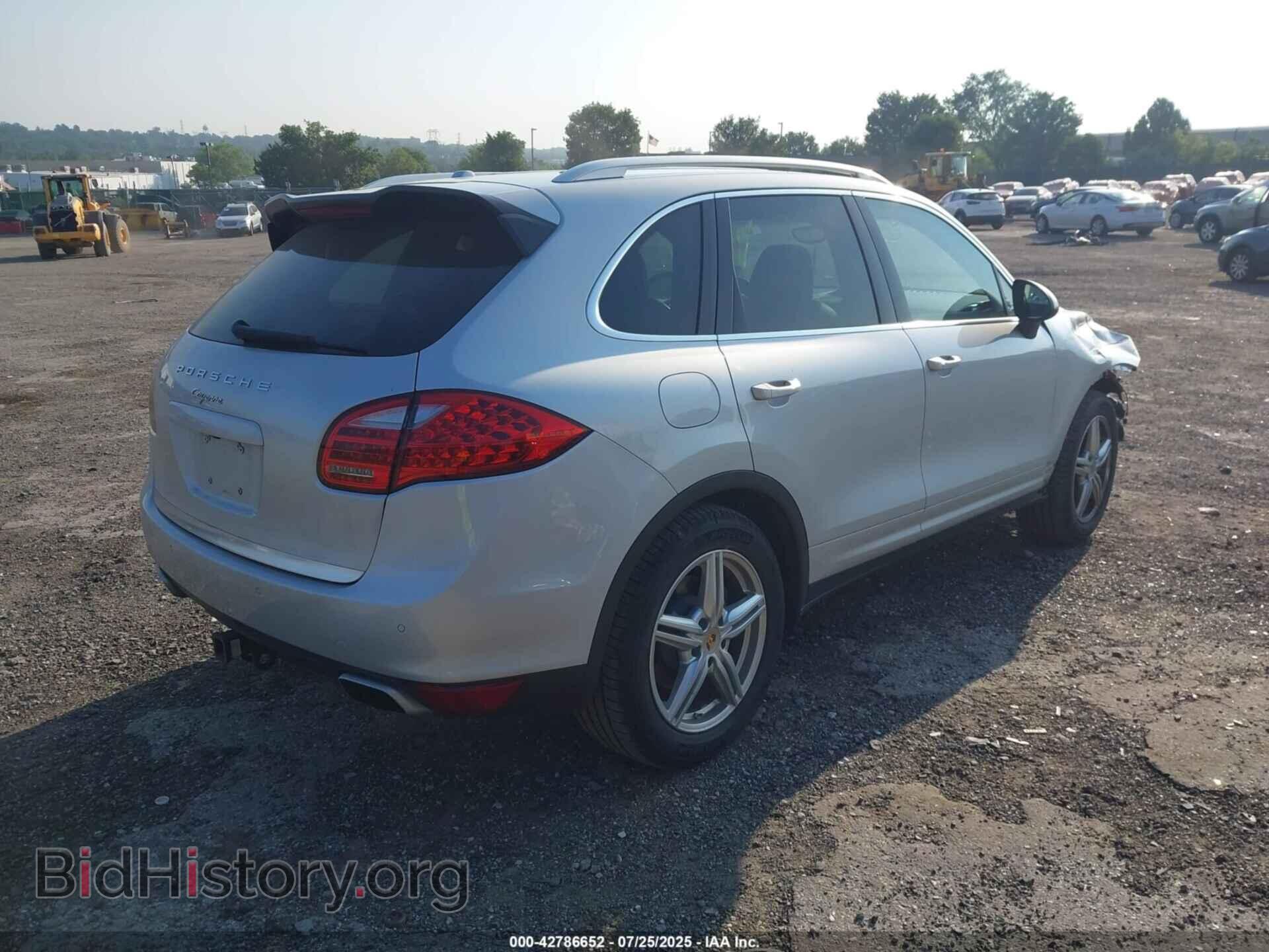 2014 PORSCHE CAYENNE - VIN: WP1AA2A28ELA07344 - Фото 4