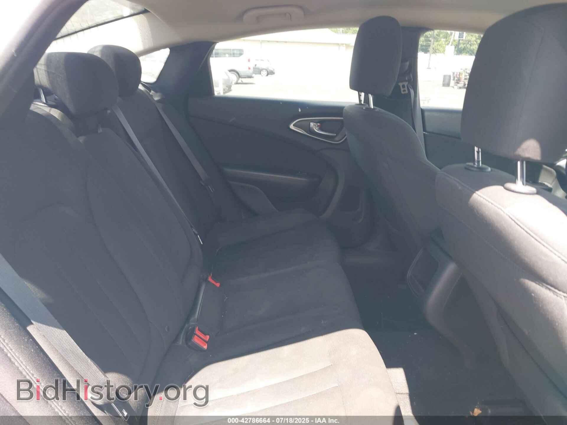 2016 CHRYSLER 200 - VIN: 1C3CCCAB9GN155475 - Фото 8