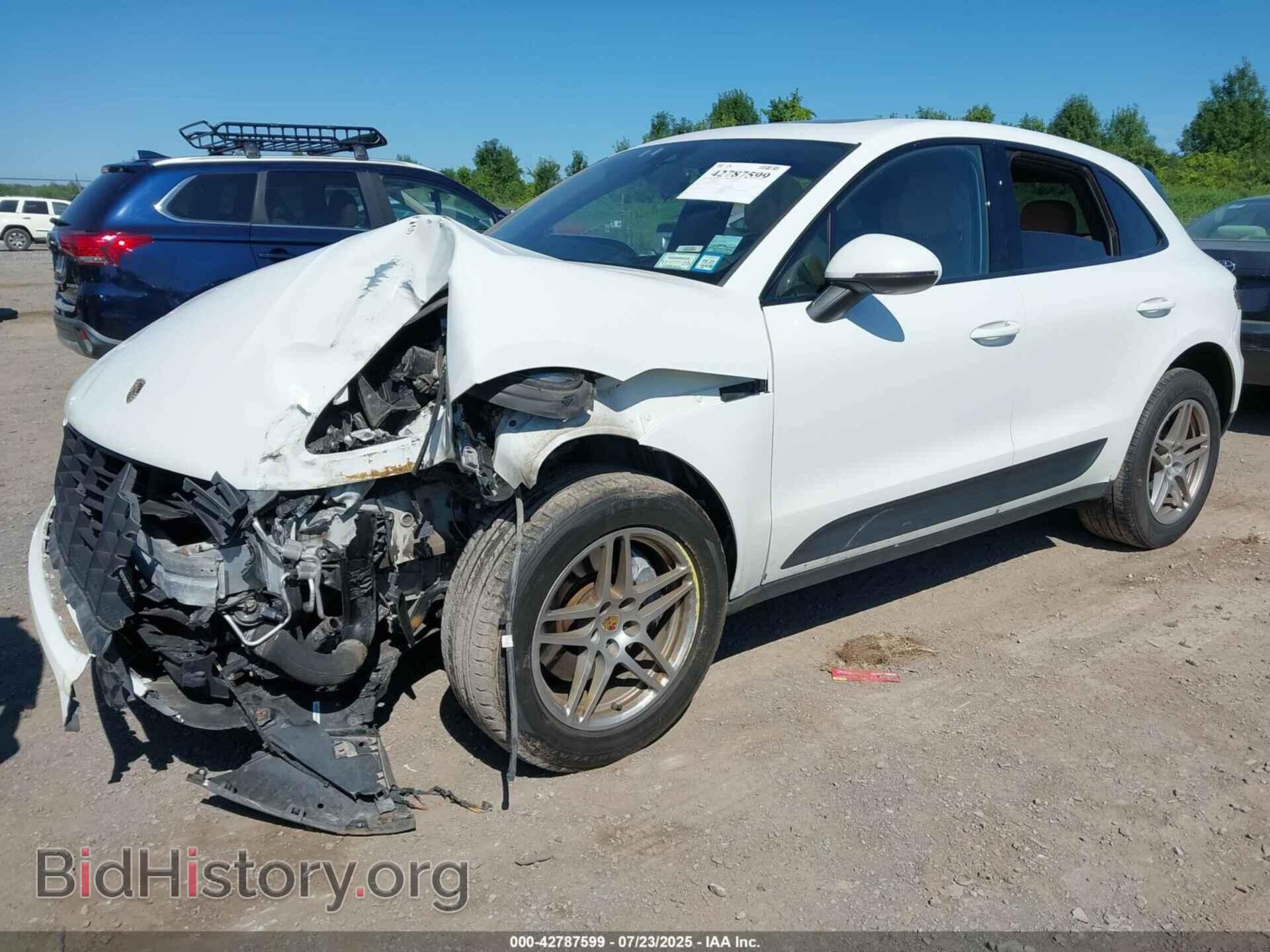 2017 PORSCHE MACAN - VIN: WP1AA2A51HLB05971 - Photo 2