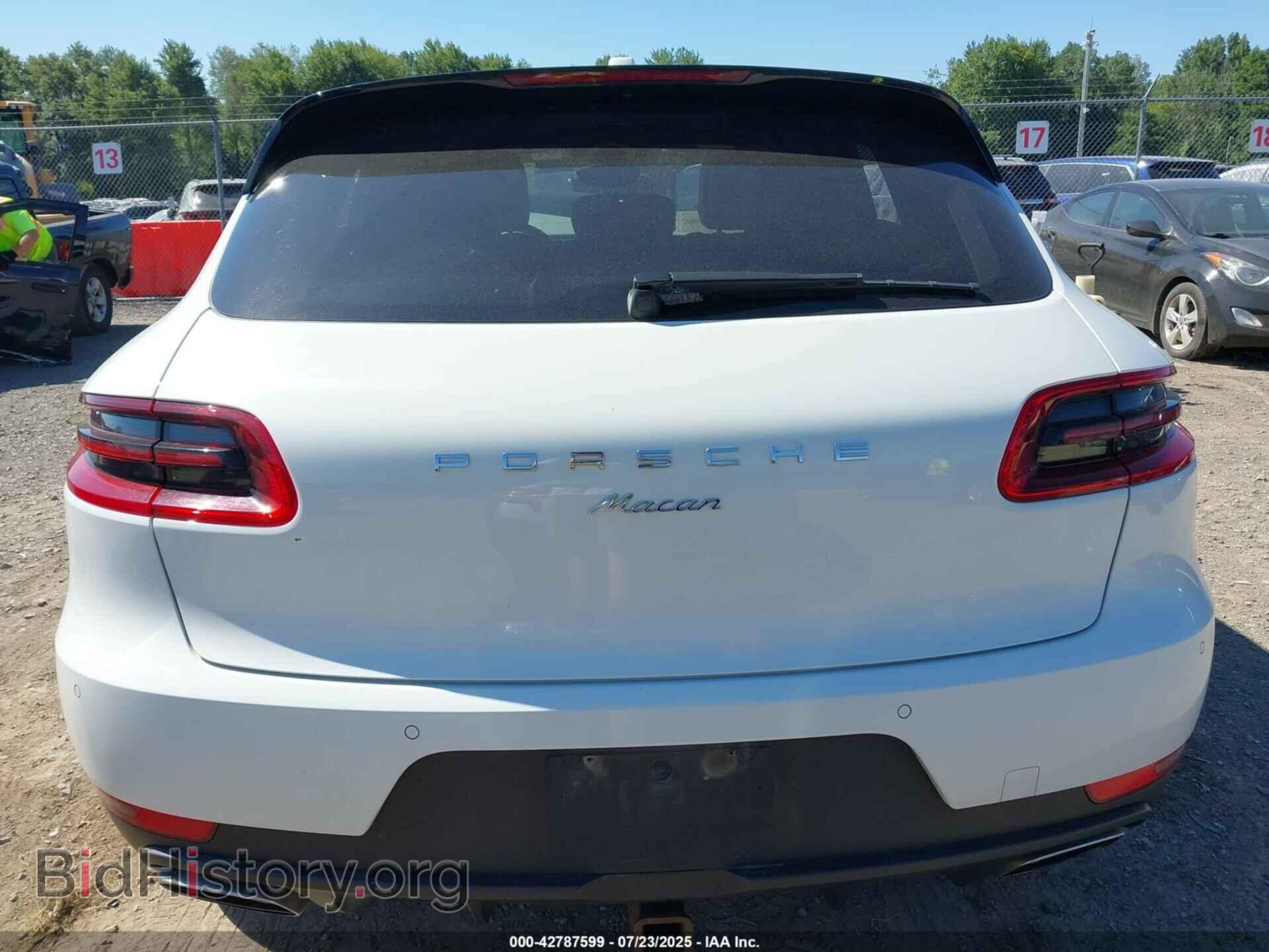 2017 PORSCHE MACAN - VIN: WP1AA2A51HLB05971 - Photo 17
