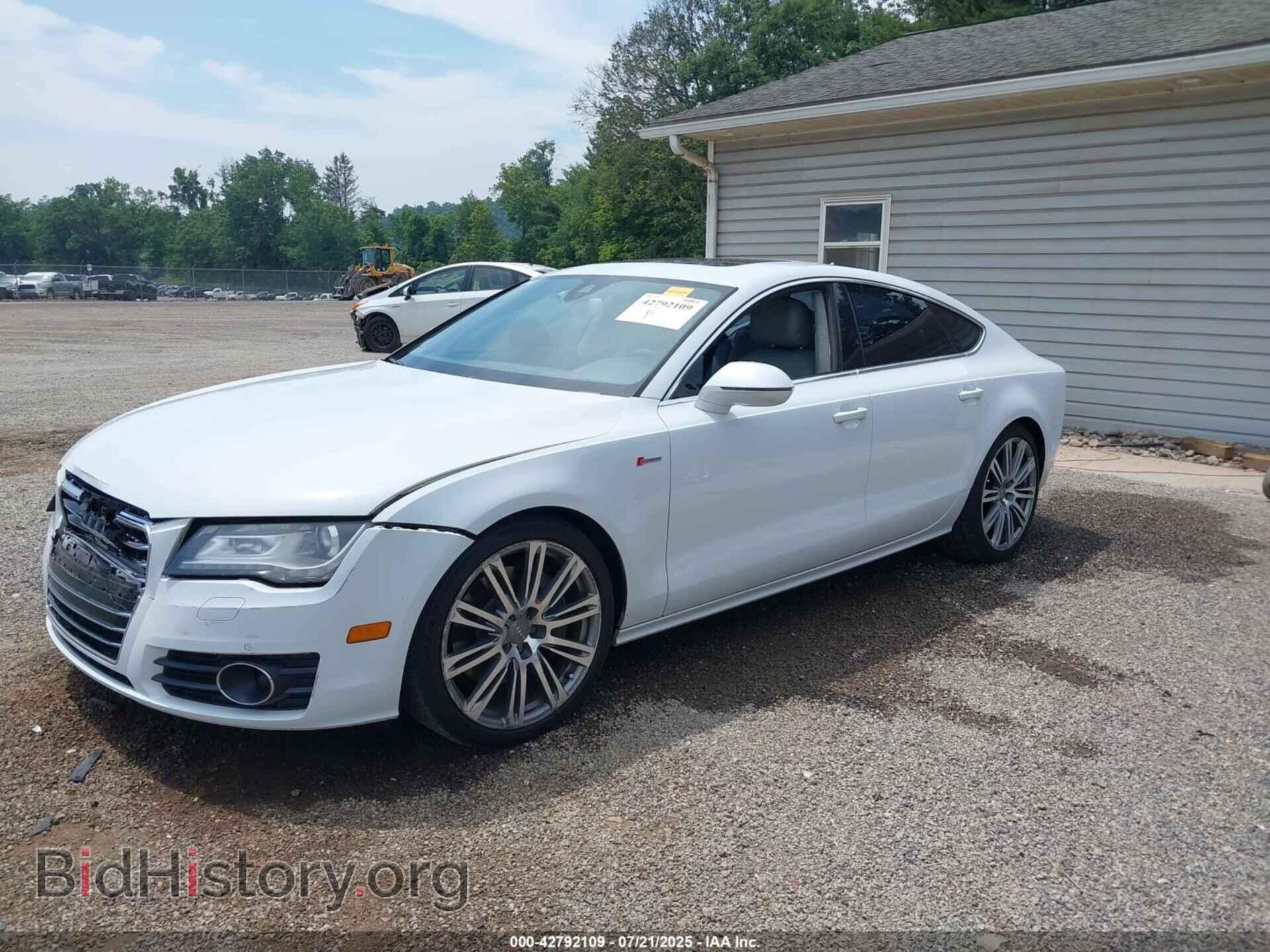 2012 AUDI A7 - VIN: WAUYGAFC8CN068170 - Photo 2
