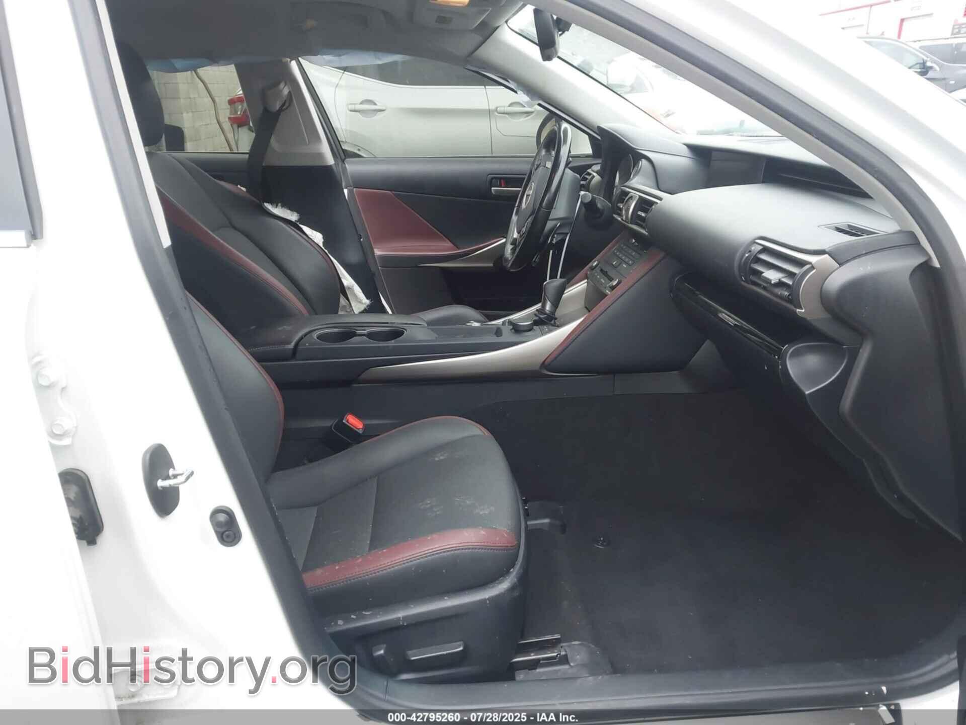 2020 LEXUS IS 300 - VIN: JTHAA1D27L5107667 - Фото 5