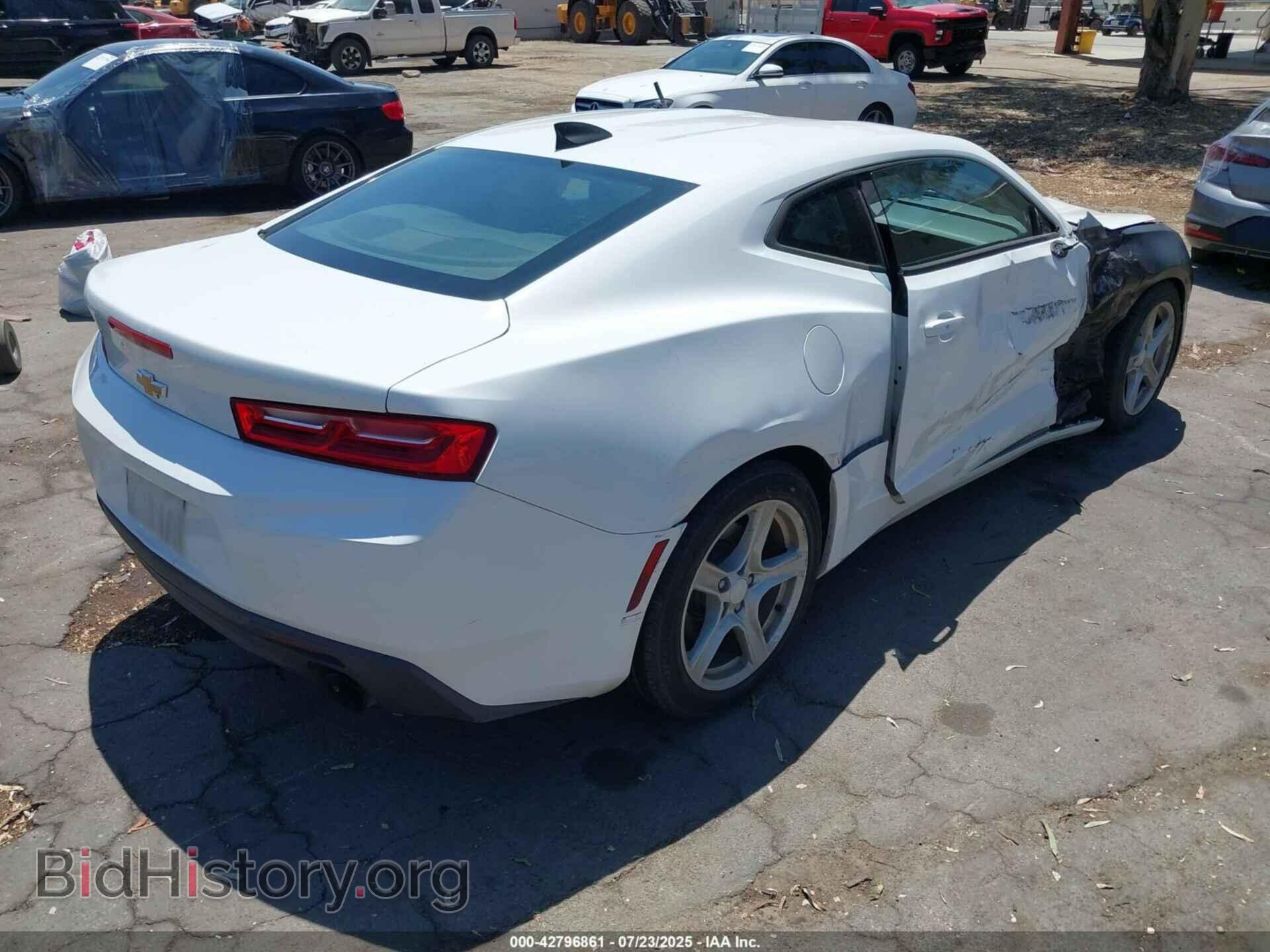 2017 CHEVROLET CAMARO - VIN: 1G1FB1RX2H0168219 - Фото 4