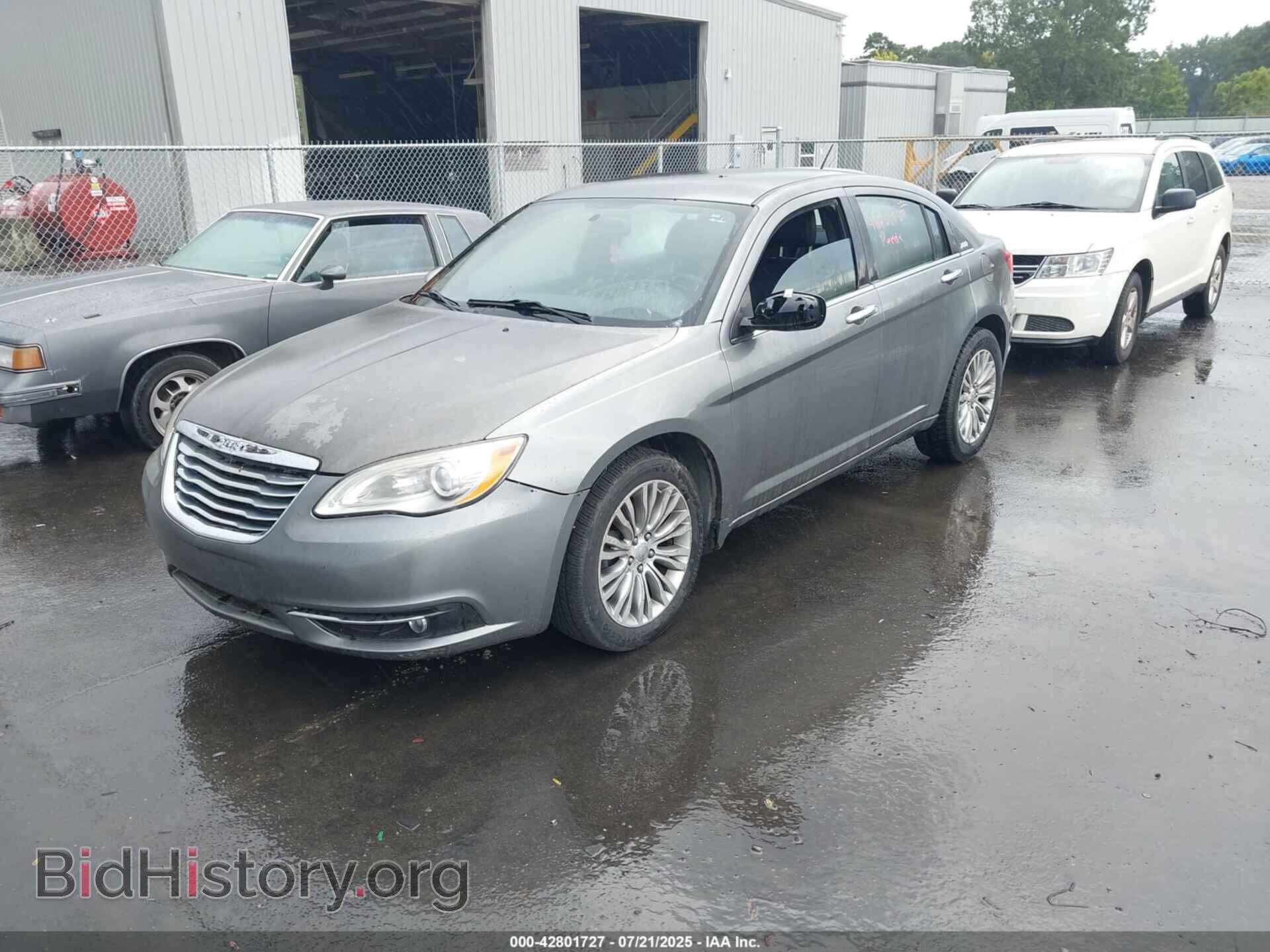 2012 CHRYSLER 200 - VIN: 1C3CCBCB9CN303559 - Фото 2