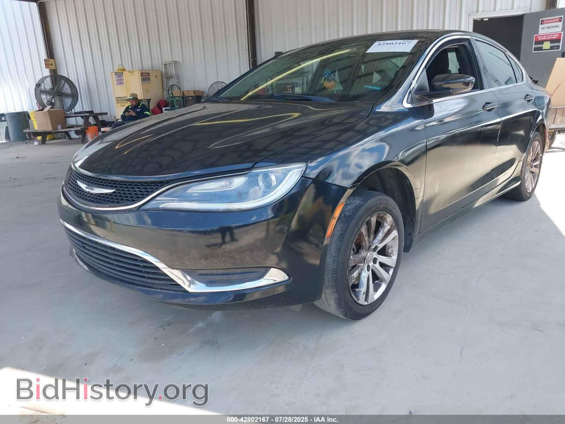 2015 CHRYSLER 200 - VIN: 1C3CCCAB3FN758565 - Фото 2