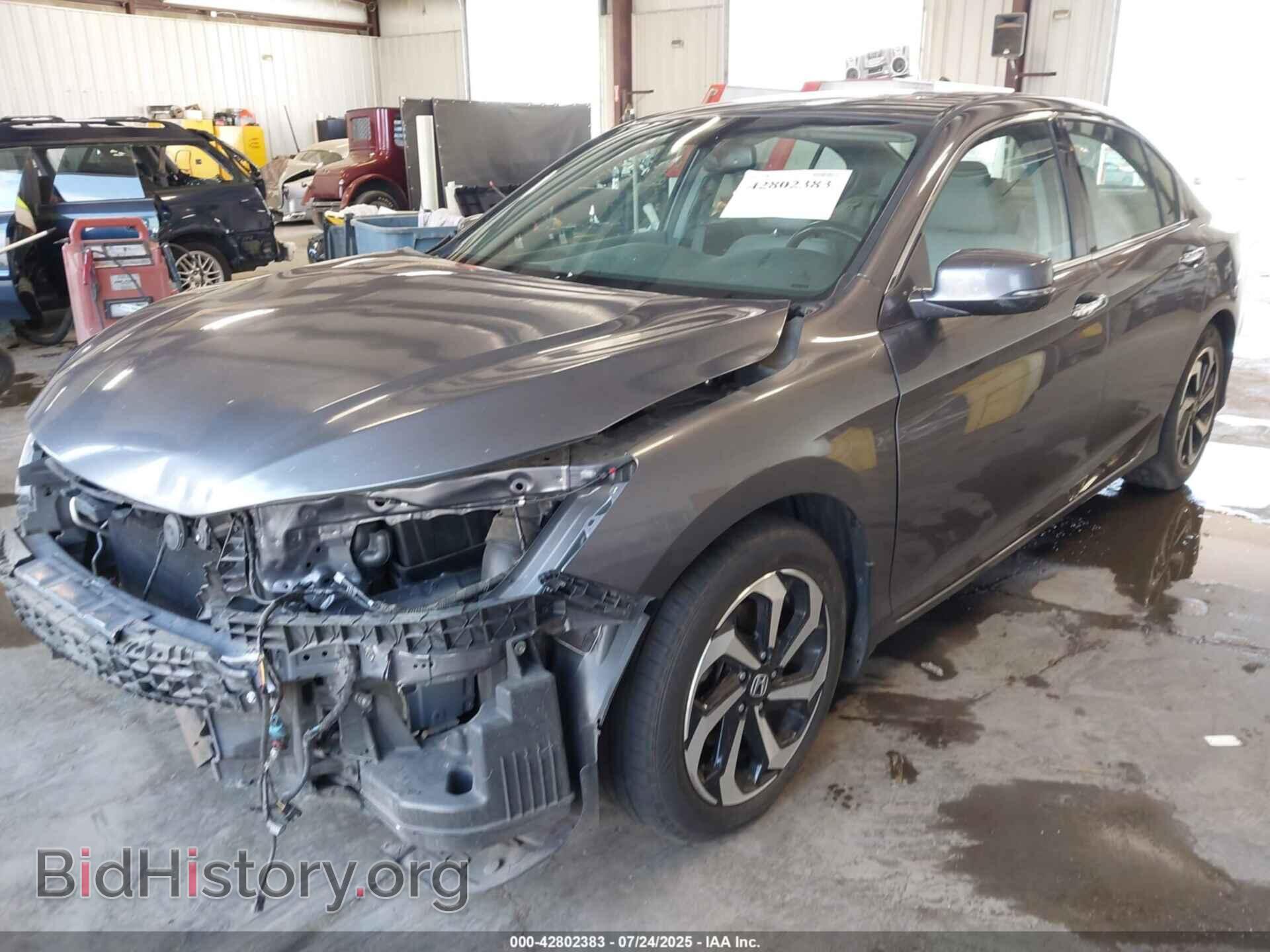 2017 HONDA ACCORD - VIN: 1HGCR3F89HA042000 - Фото 2