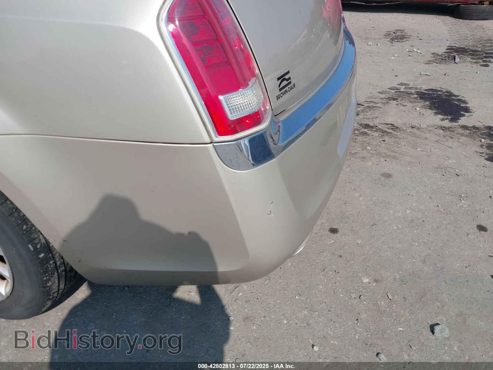 2012 CHRYSLER 300 - VIN: 2C3CCAAG7CH312505 - Фото 6