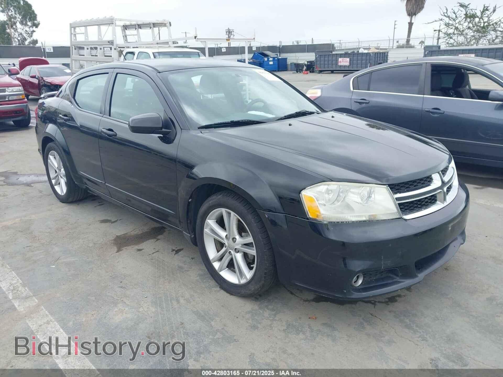 Photo 1B3BD1FG3BN584795 - DODGE AVENGER 2011
