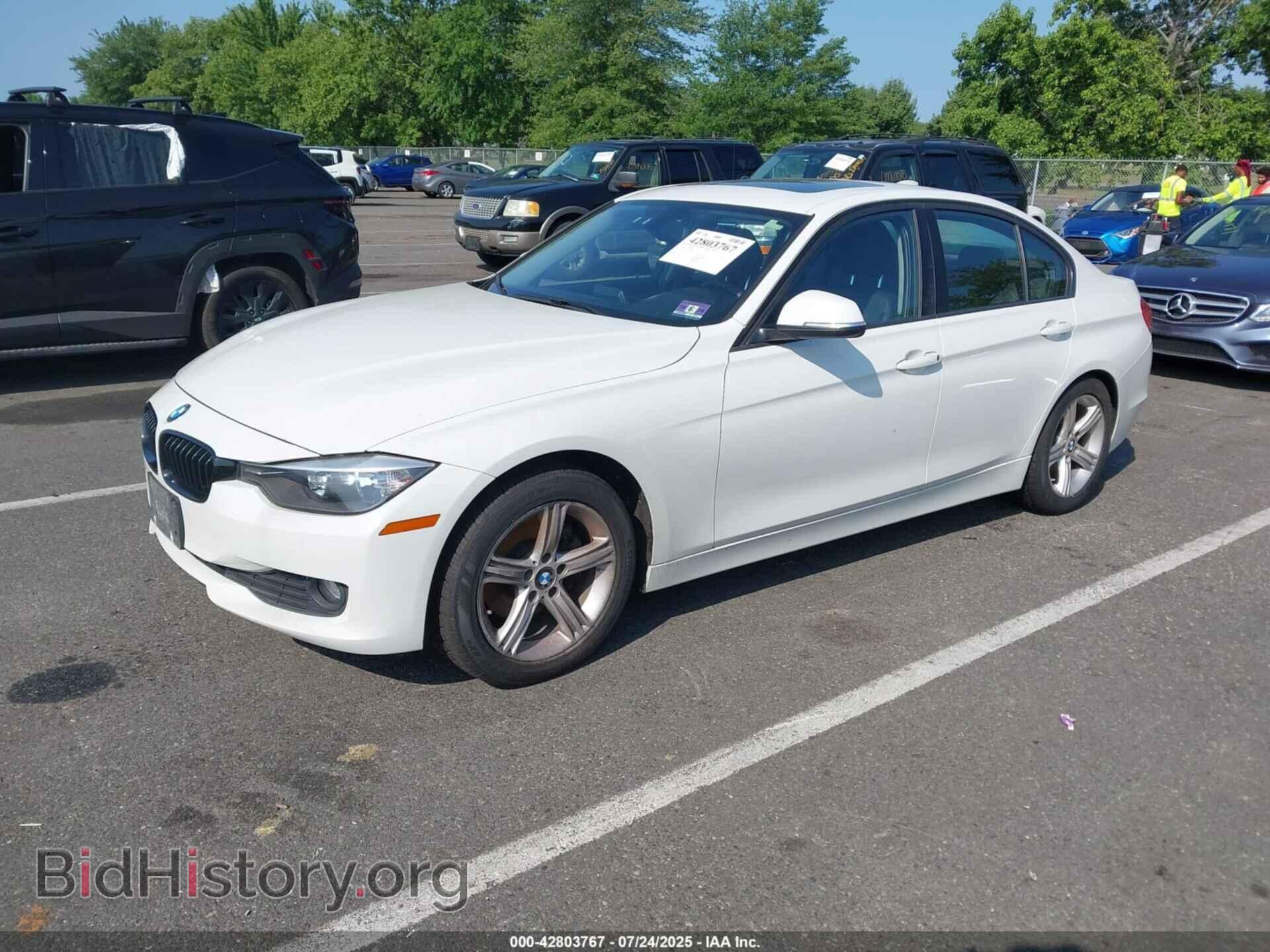 2013 BMW 320I - VIN: WBA3C3C58DF983054 - Фото 2