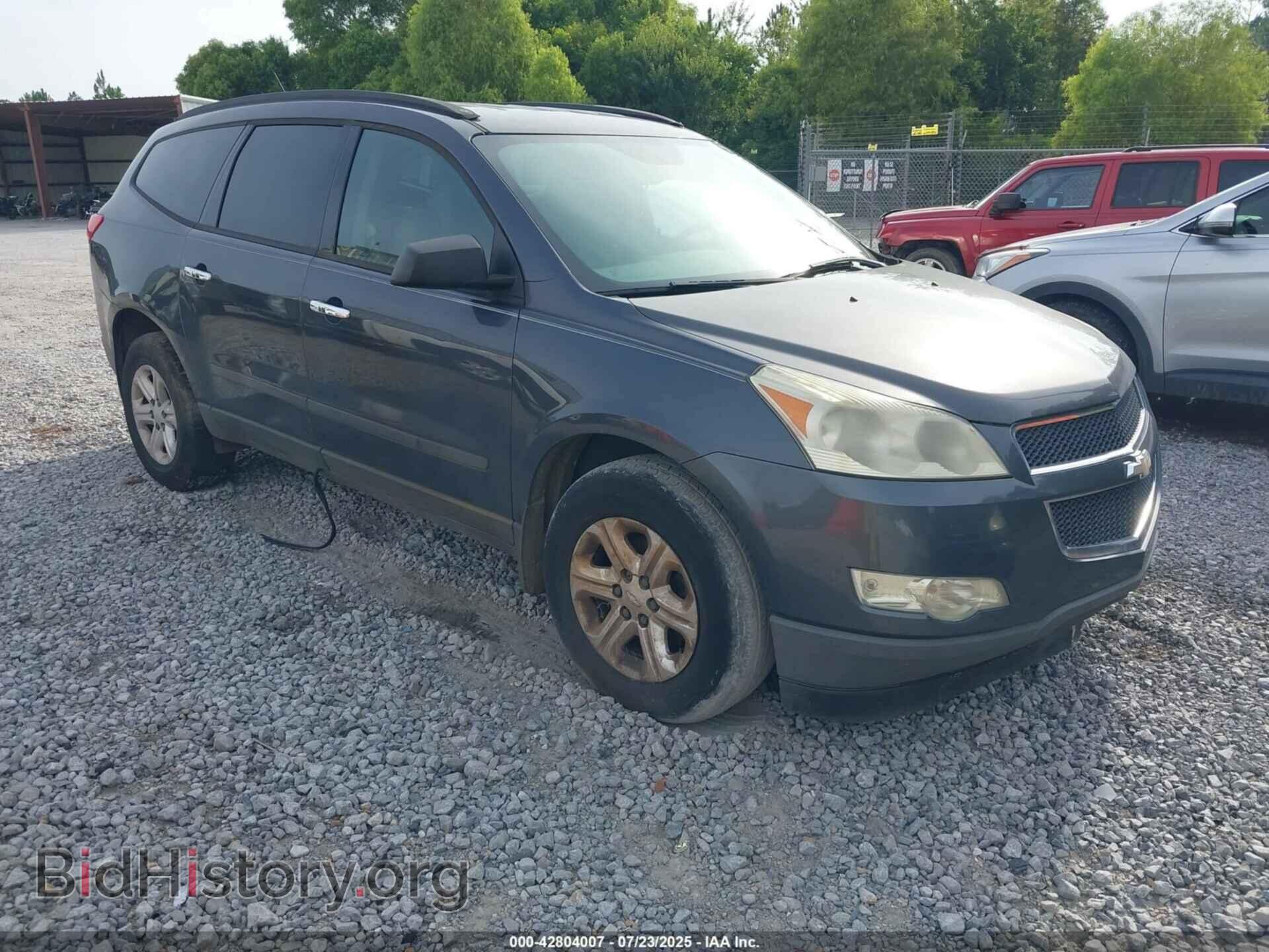 Фотография 1GNKRFED7CJ370025 - CHEVROLET TRAVERSE 2012
