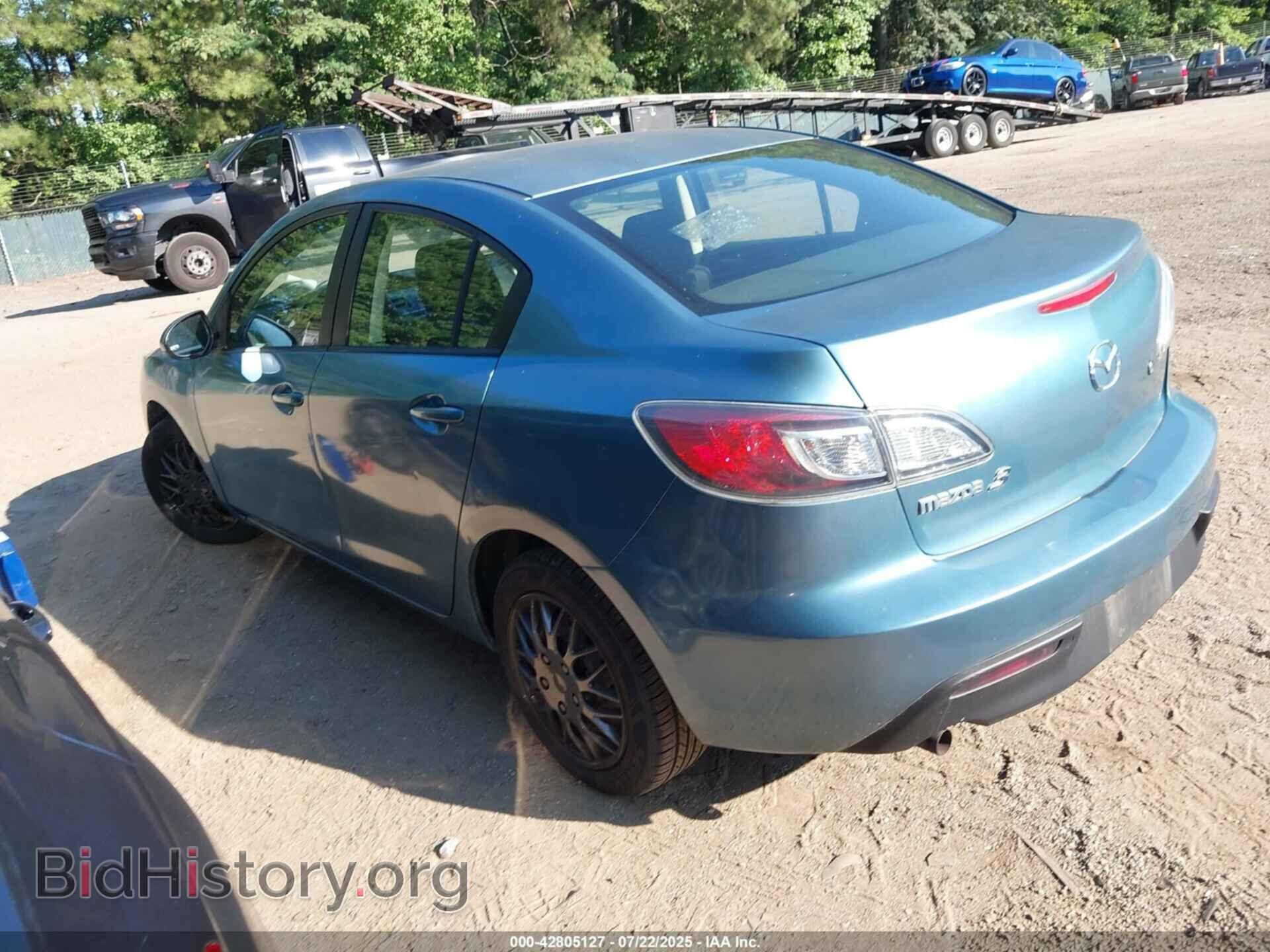 2011 MAZDA MAZDA3 - VIN: JM1BL1UG3B1390988 - Фото 3