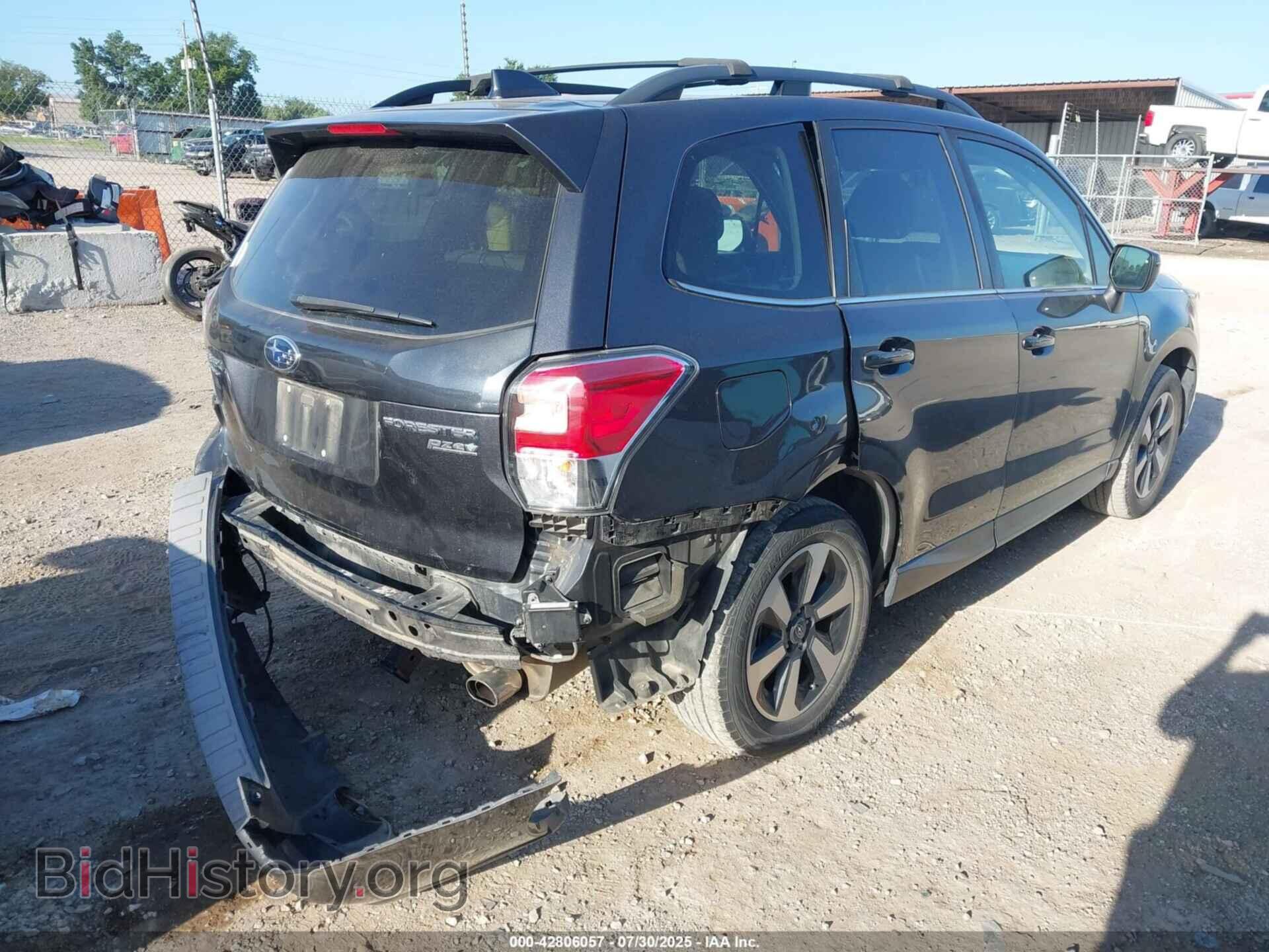 2017 SUBARU FORESTER - VIN: JF2SJARC2HH809779 - Фото 4