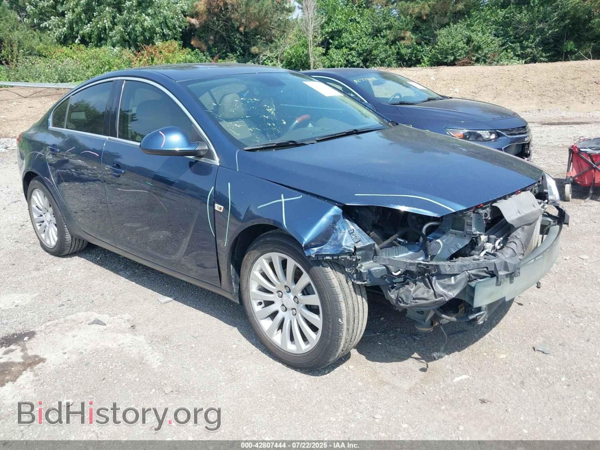 Photo W04GP5EC5B1076802 - BUICK REGAL 2011