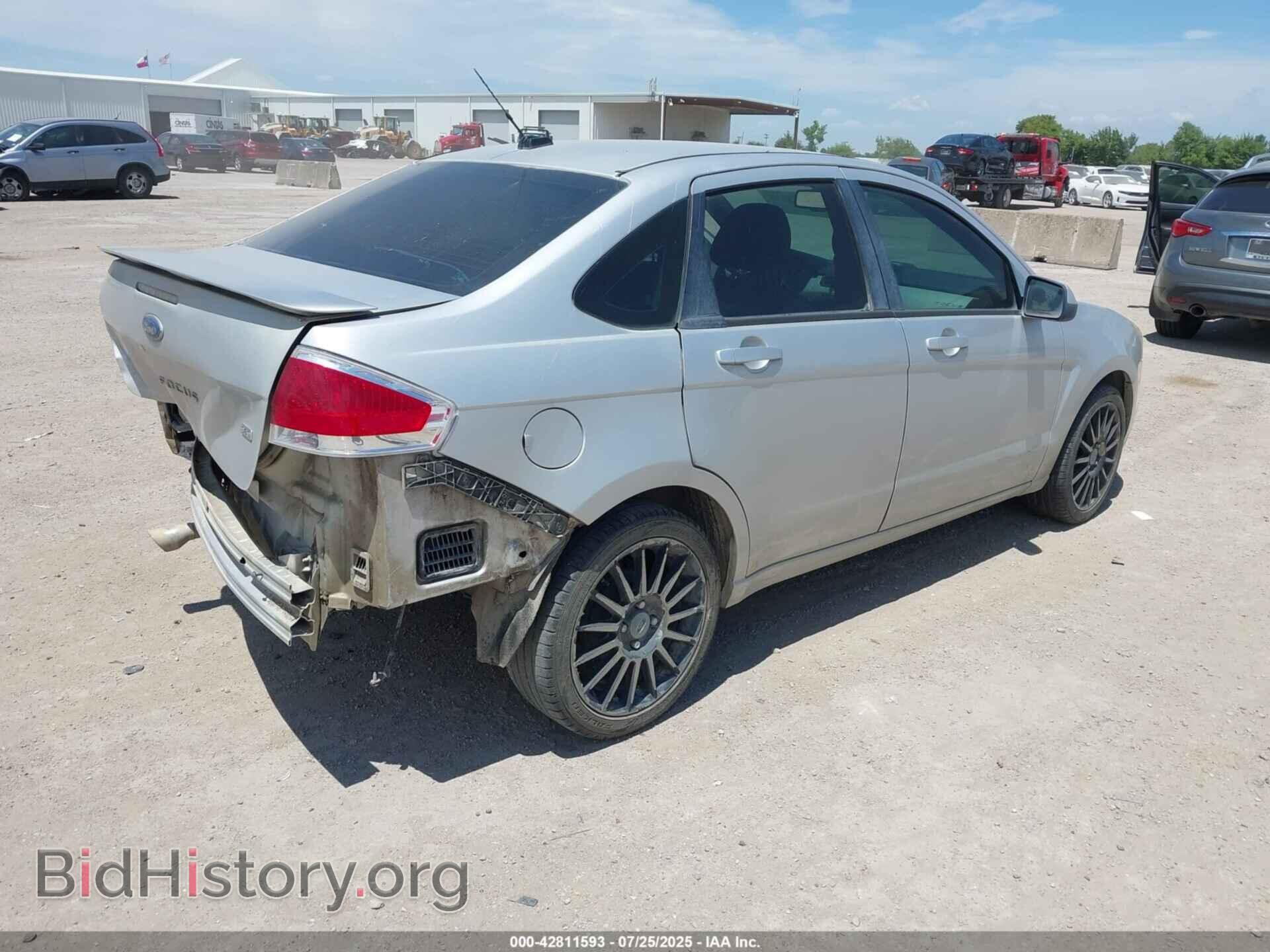 2011 FORD FOCUS - VIN: 1FAHP3GN2BW204127 - Фото 4