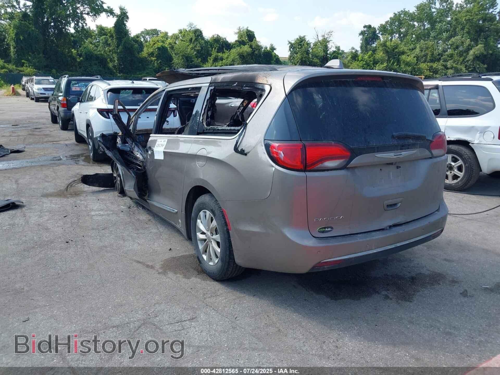 2017 CHRYSLER PACIFICA - VIN: 2C4RC1BG3HR591148 - Фото 3