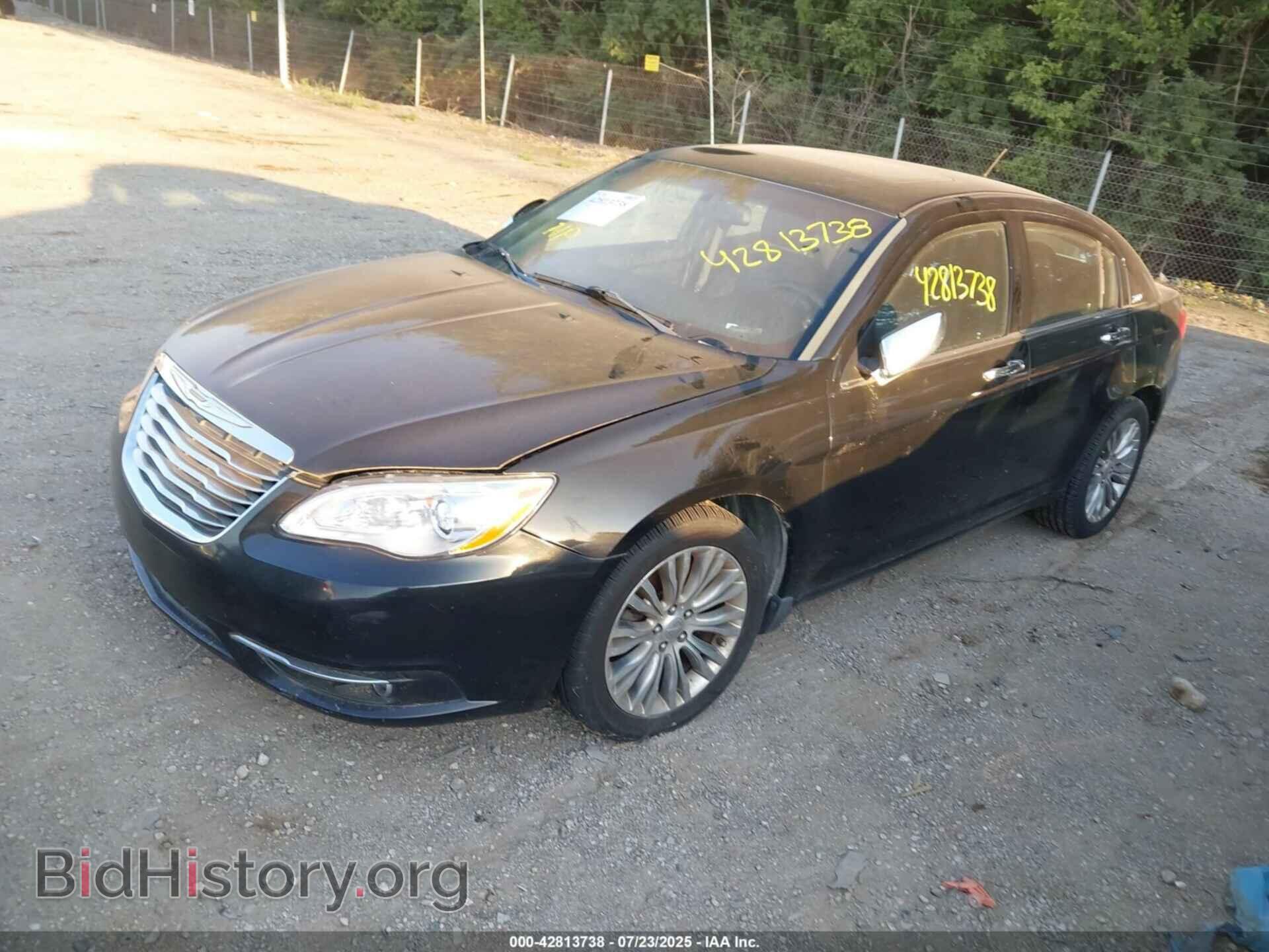 2012 CHRYSLER 200 - VIN: 1C3CCBCG5CN304347 - Фото 2