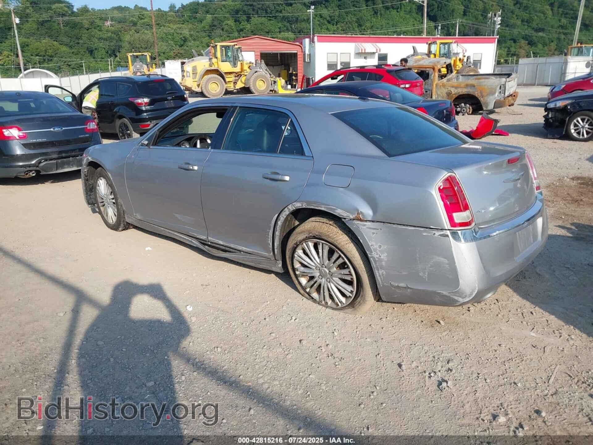 2013 CHRYSLER 300 - VIN: 2C3CCARG0DH717322 - Фото 3