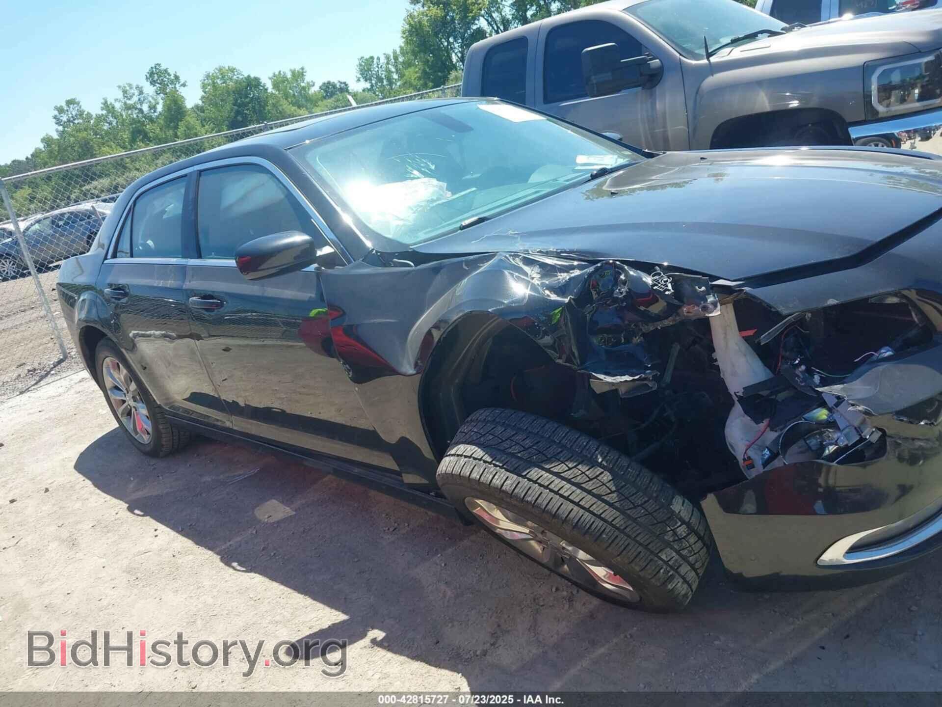 2016 CHRYSLER 300 - VIN: 2C3CCARG6GH304924 - Фото 14