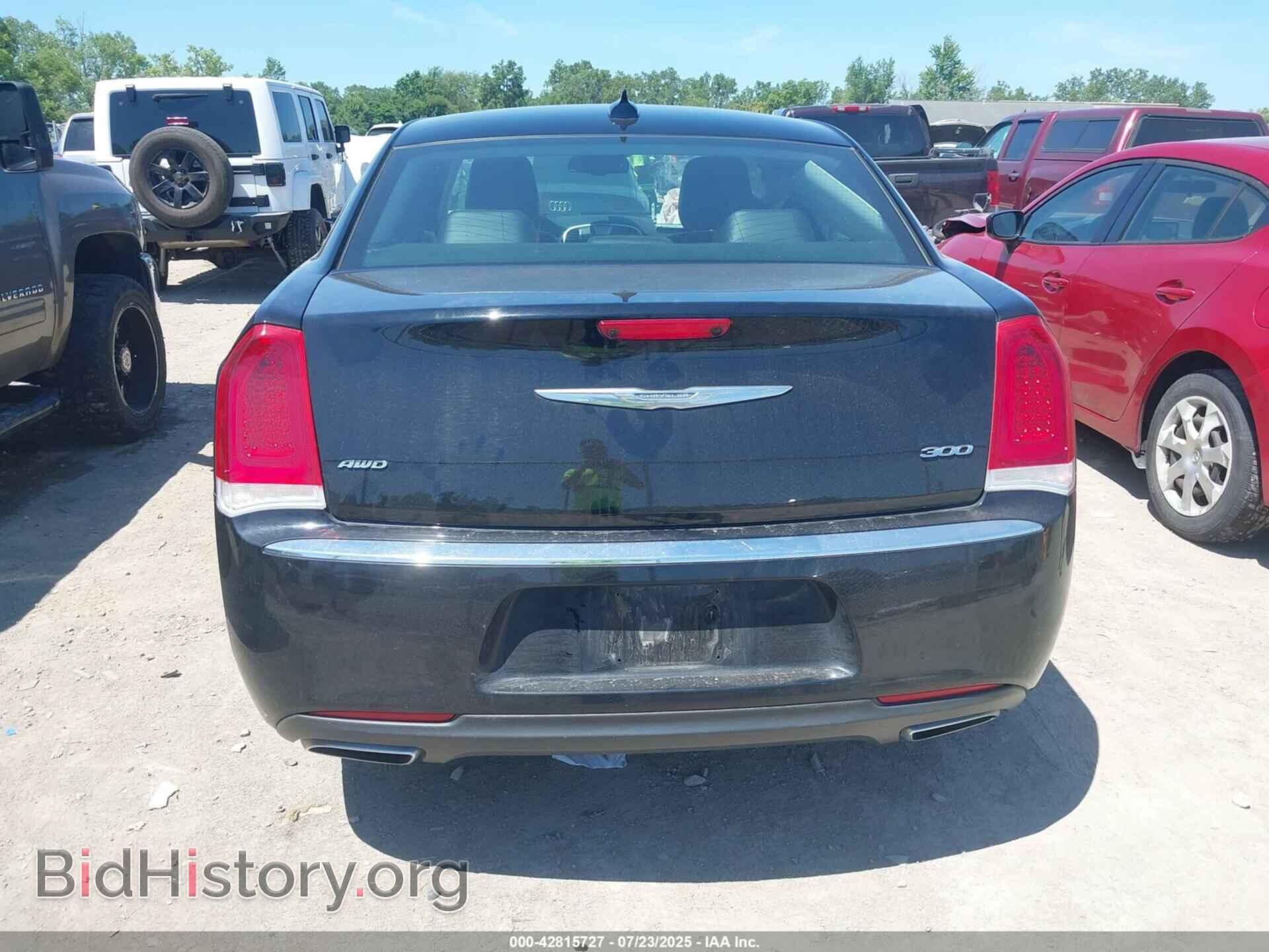 2016 CHRYSLER 300 - VIN: 2C3CCARG6GH304924 - Фото 17