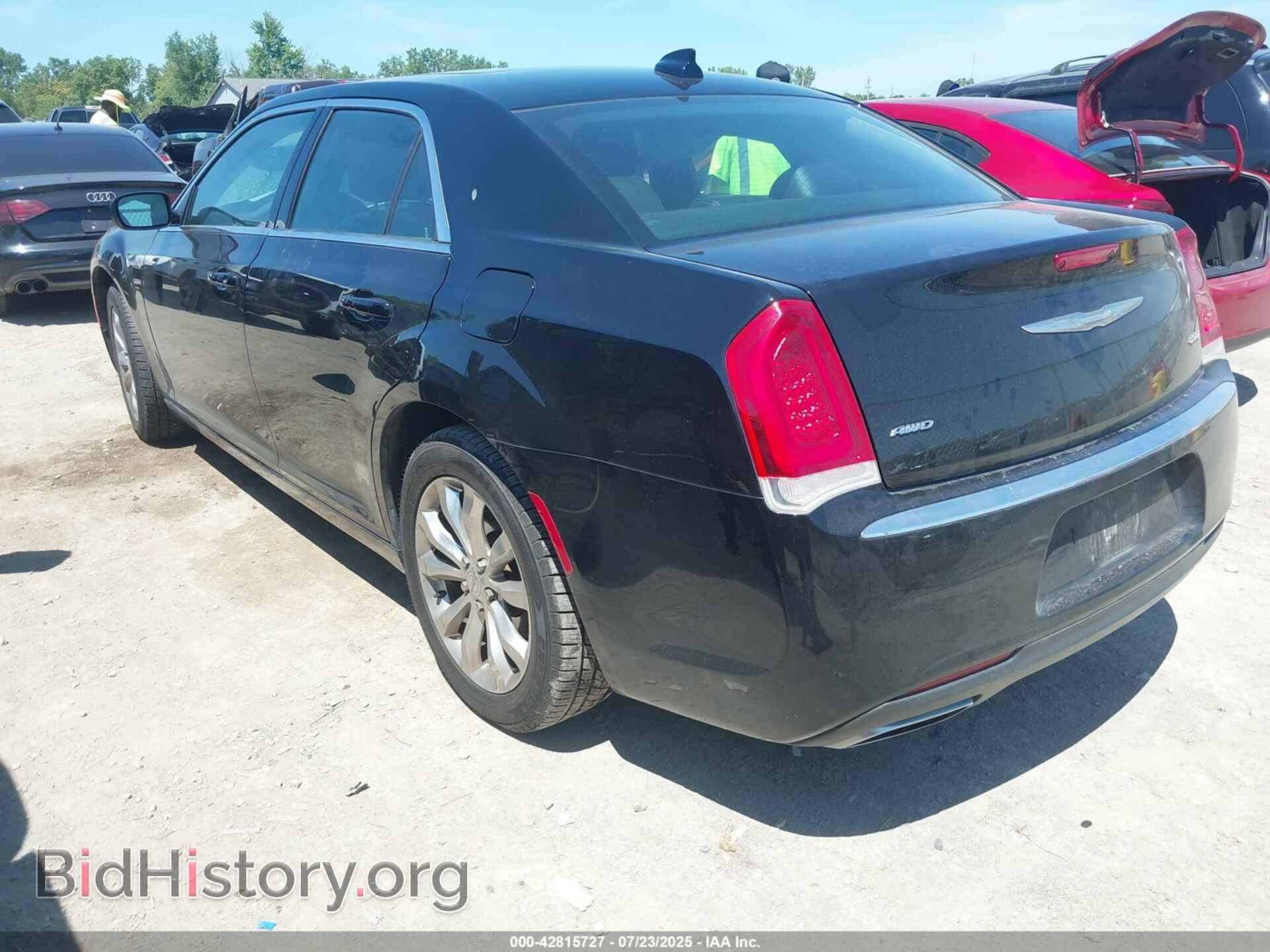 2016 CHRYSLER 300 - VIN: 2C3CCARG6GH304924 - Фото 3