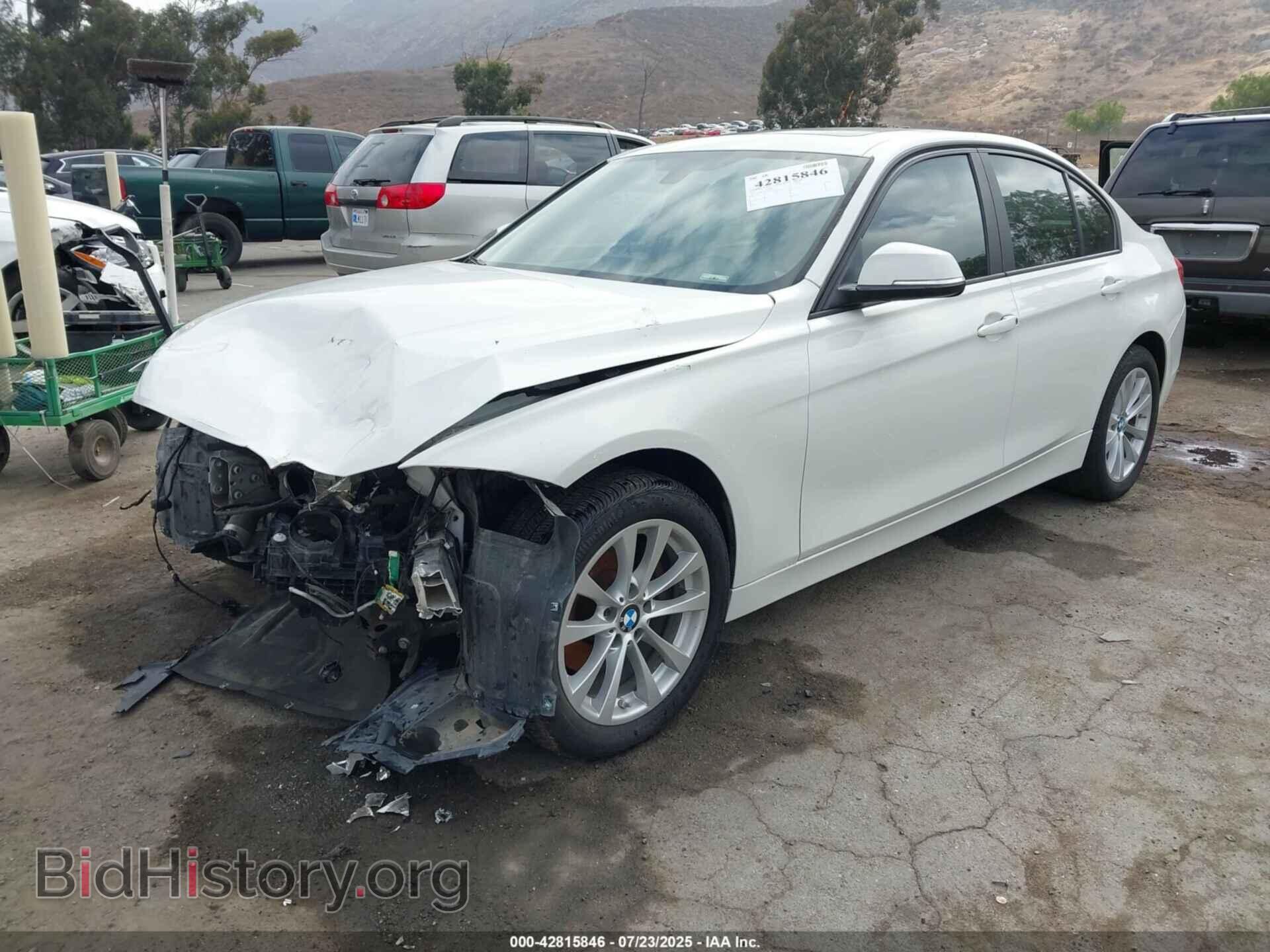 2016 BMW 320I - VIN: WBA8A9C55GK618230 - Фото 2