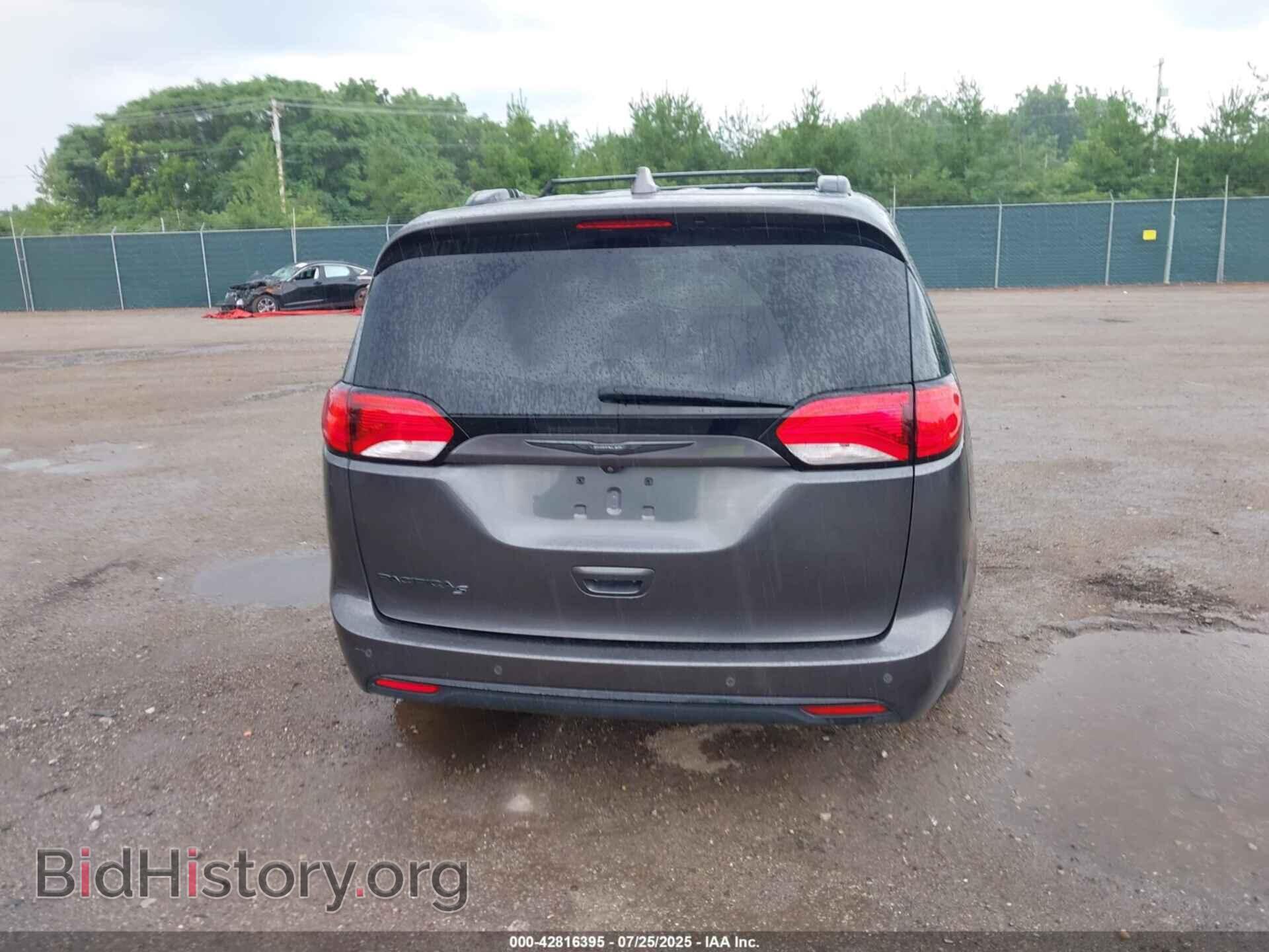 2018 CHRYSLER PACIFICA - VIN: 2C4RC1BG3JR248085 - Фото 16