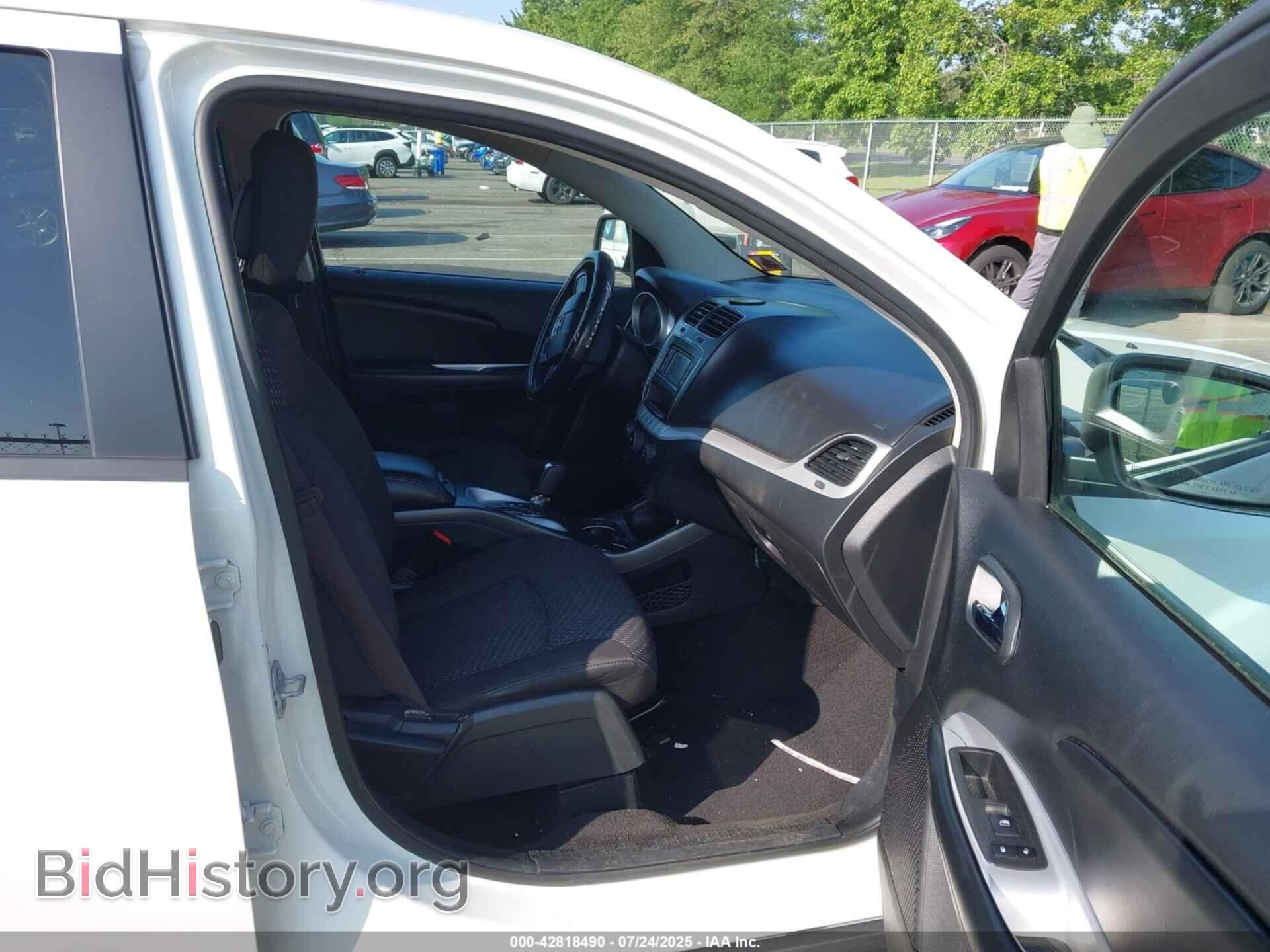 2017 DODGE JOURNEY - VIN: 3C4PDCAB5HT608079 - Фото 5