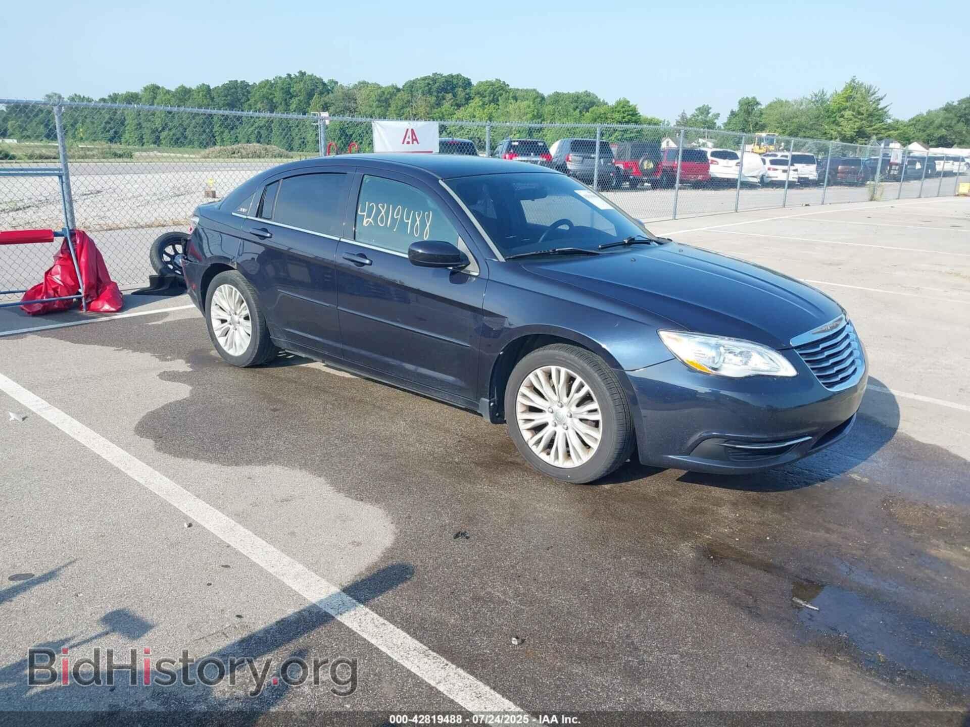 Фотография 1C3BC4FB1BN558370 - CHRYSLER 200 2011