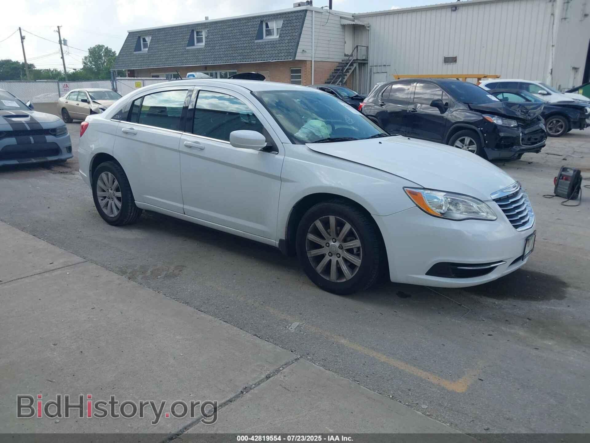 Photo 1C3CCBBB0DN546275 - CHRYSLER 200 2013