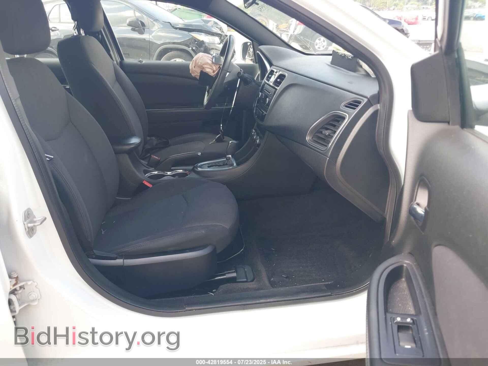 2013 CHRYSLER 200 - VIN: 1C3CCBBB0DN546275 - Фото 5
