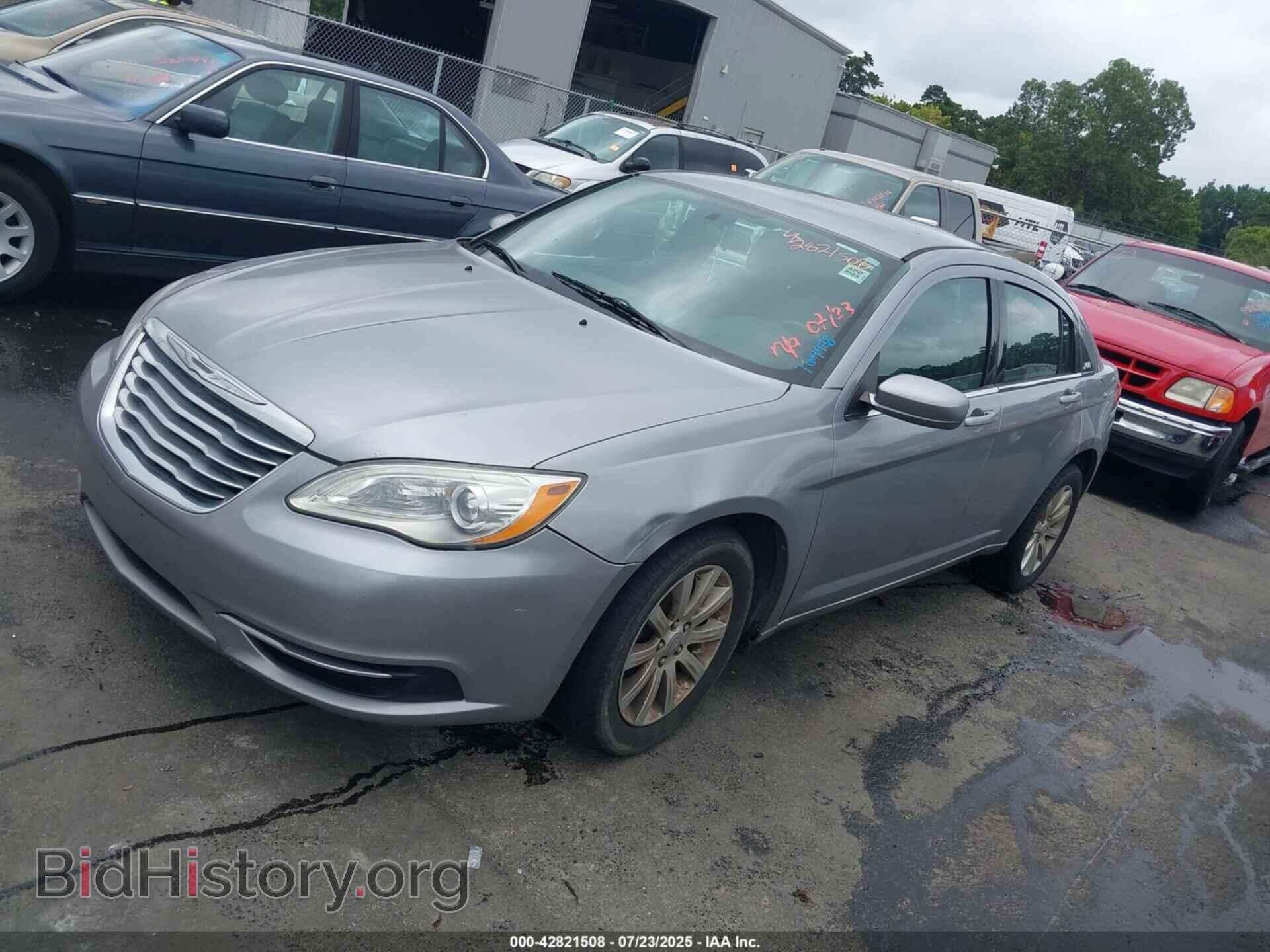 2013 CHRYSLER 200 - VIN: 1C3CCBBB6DN764978 - Фото 2