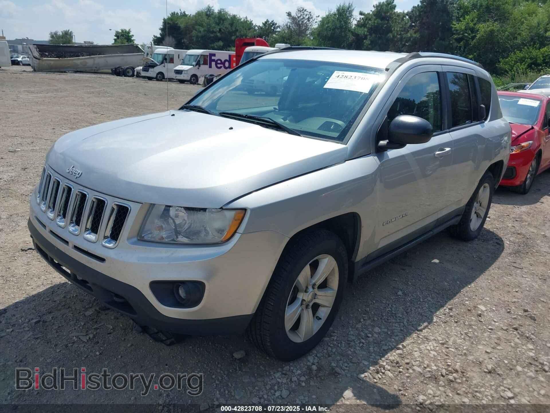 2011 JEEP COMPASS - VIN: 1J4NF1FB6BD154429 - Photo 2