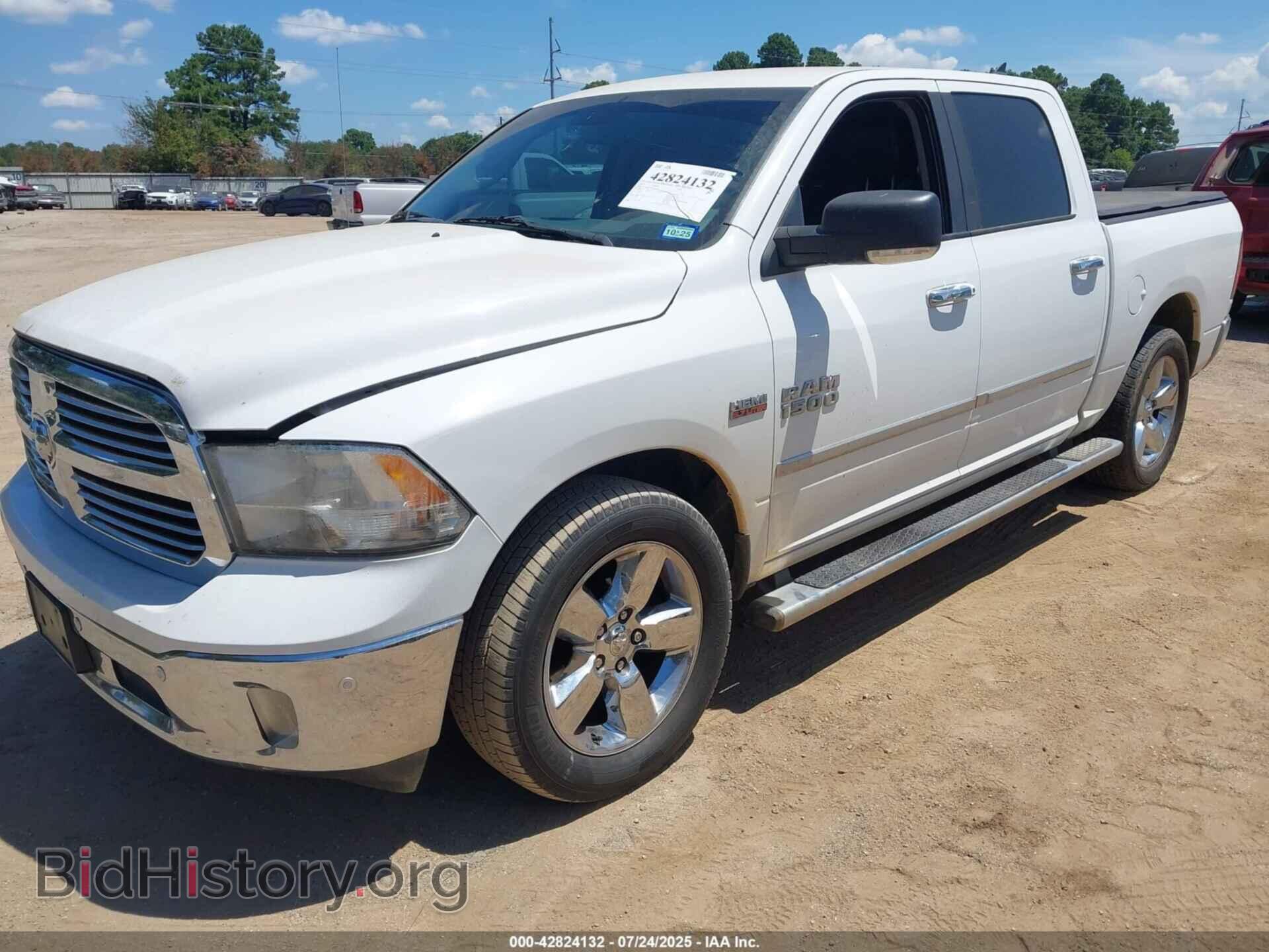 2015 RAM 1500 - VIN: 1C6RR6LT3FS608346 - Фото 2