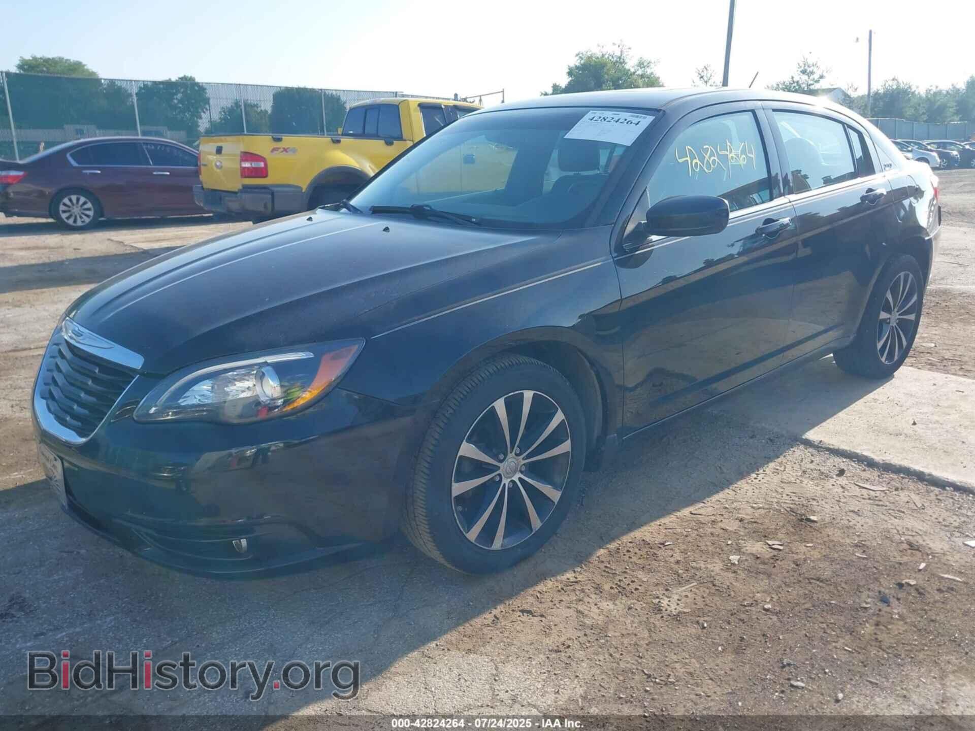2014 CHRYSLER 200 - VIN: 1C3CCBCGXEN198948 - Photo 2