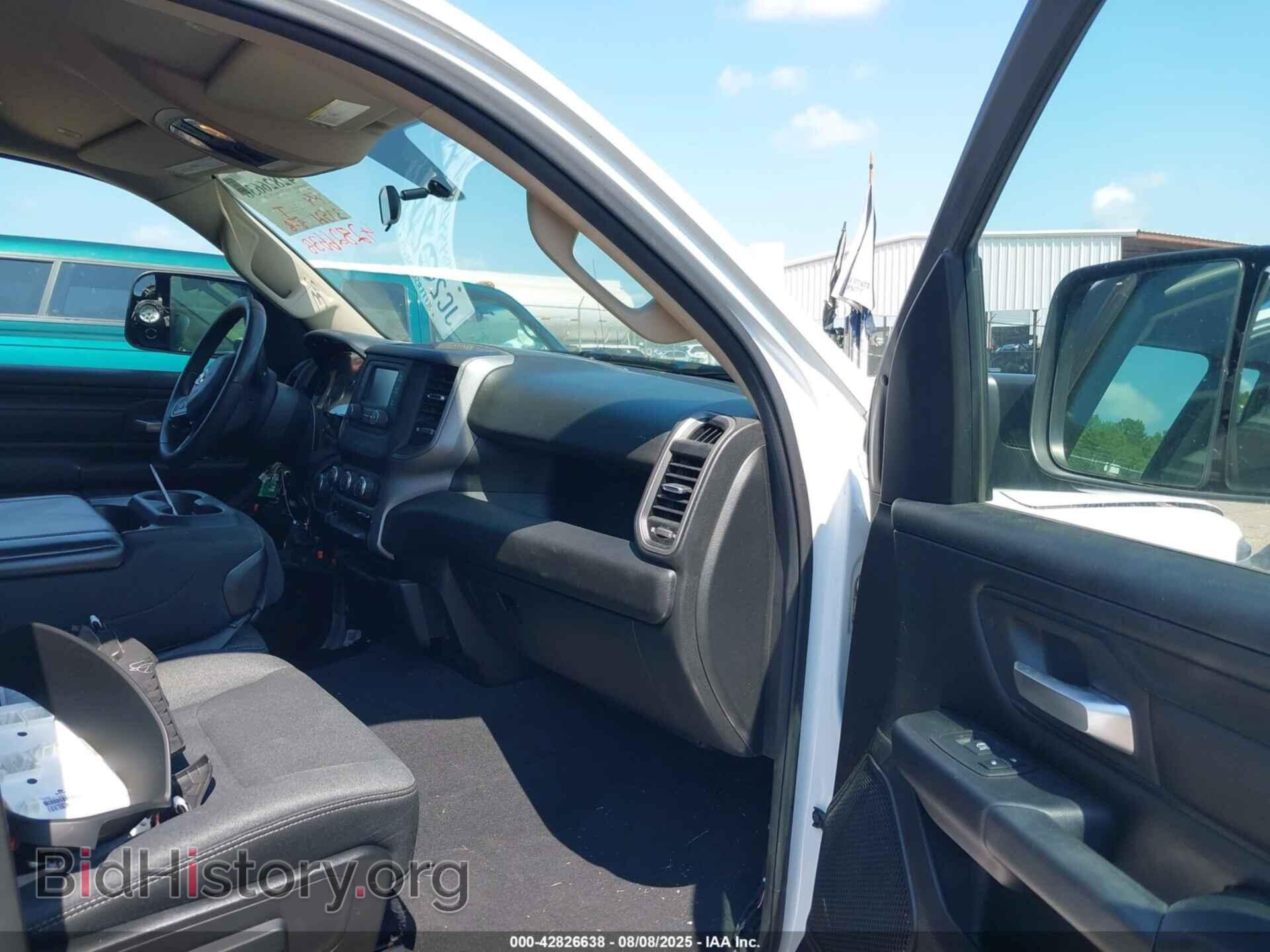 2019 RAM 1500 - VIN: 1C6RRECT8KN611973 - Фото 5