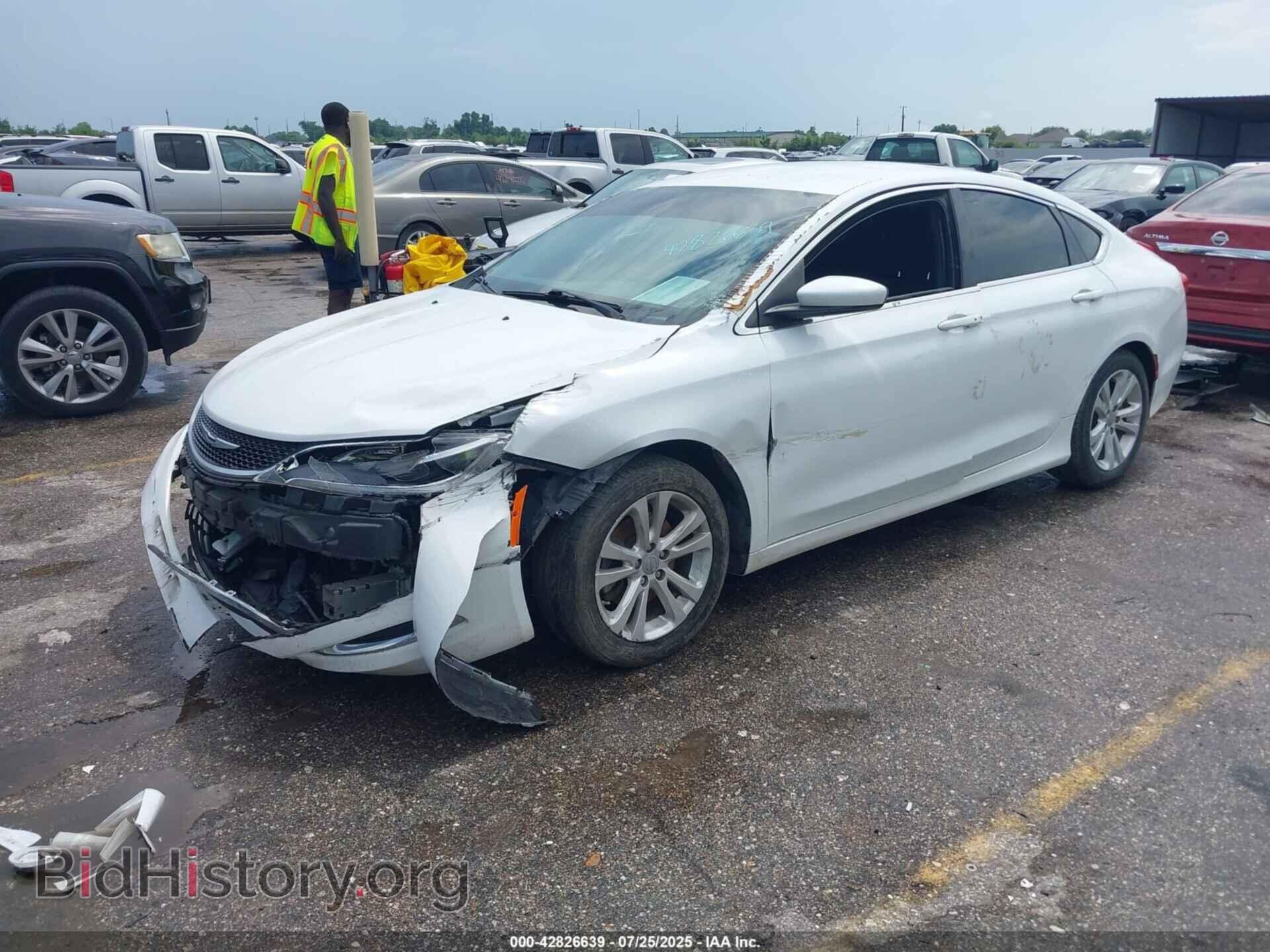 2015 CHRYSLER 200 - VIN: 1C3CCCAB7FN670814 - Фото 2