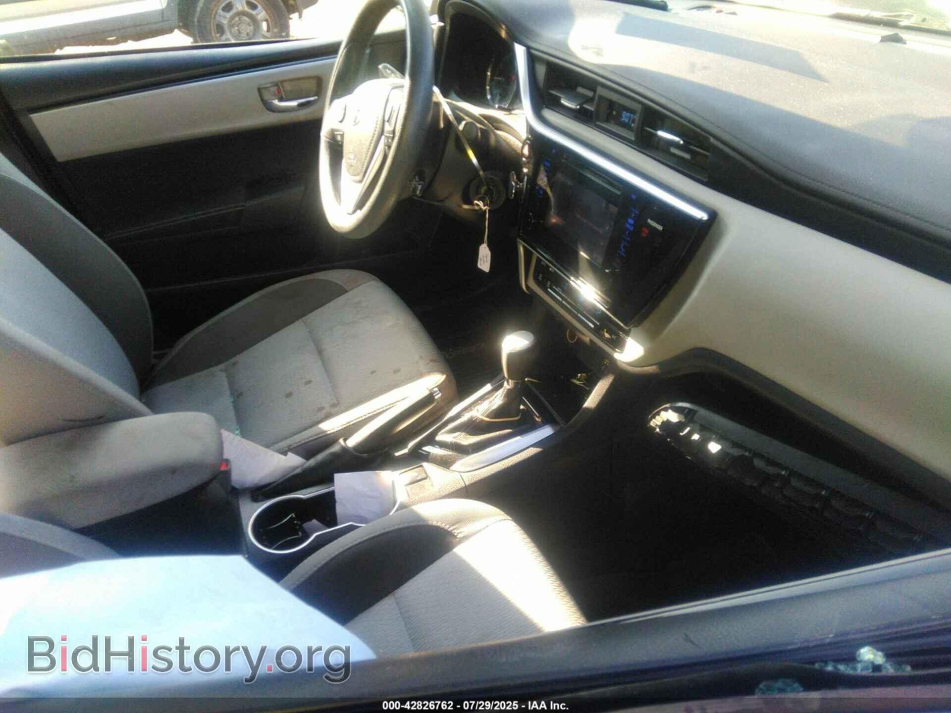 2017 TOYOTA COROLLA - VIN: 2T1BURHEXHC805250 - Фото 5