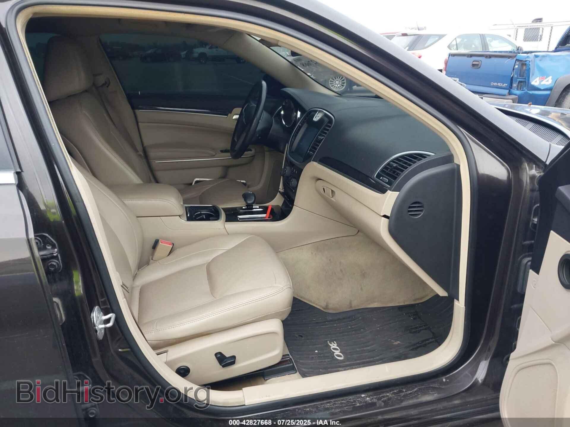 2012 CHRYSLER 300 - VIN: 2C3CCAHG8CH313734 - Фото 5