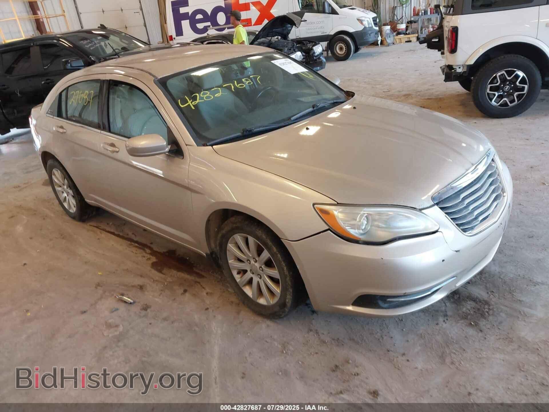 Photo 1C3CCBBB3DN574359 - CHRYSLER 200 2013