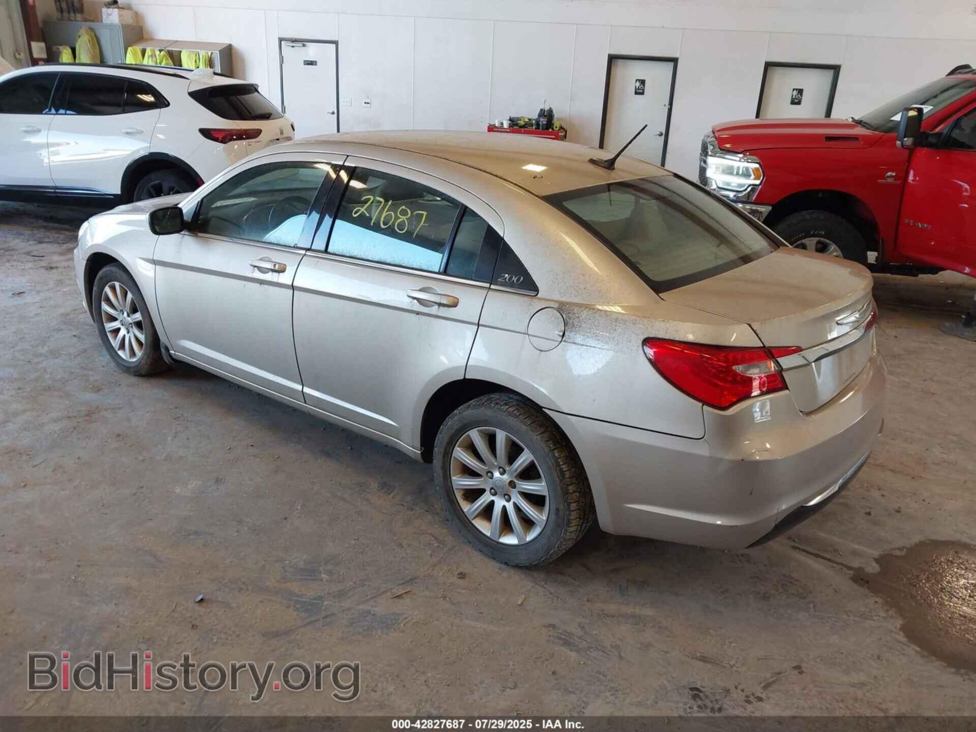 2013 CHRYSLER 200 - VIN: 1C3CCBBB3DN574359 - Фото 3