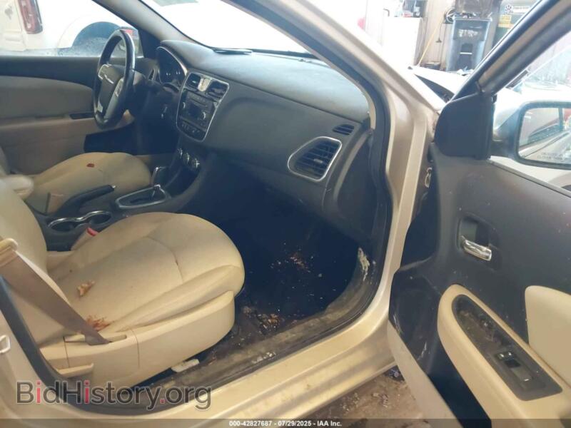 2013 Chrysler 200 (VIN 1C3CCBBB3DN574359) — photo 5 of 11