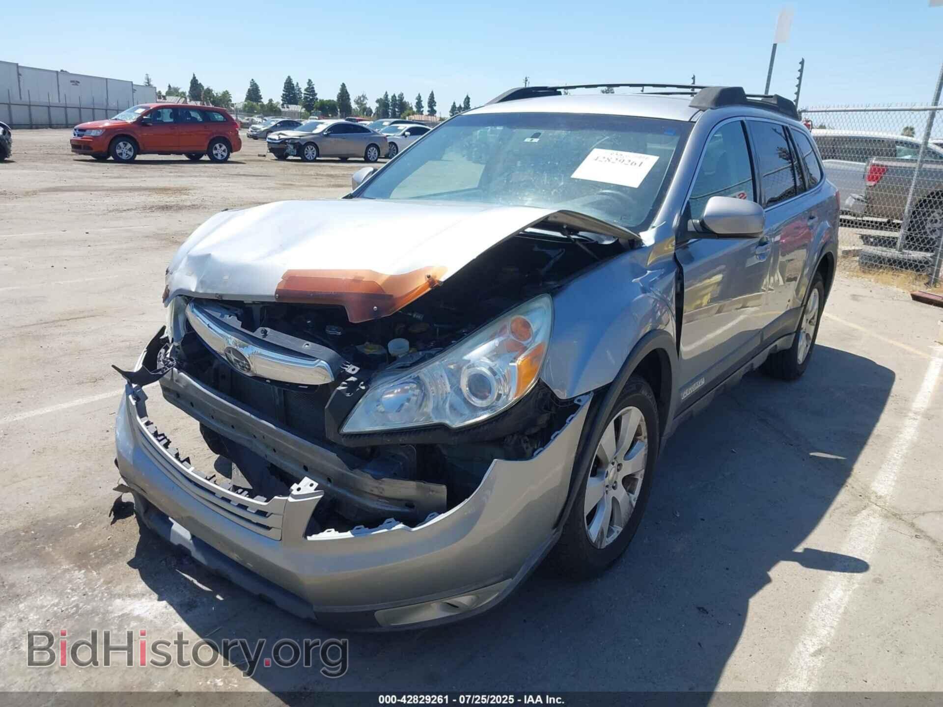 2011 SUBARU OUTBACK - VIN: 4S4BRBFC7B3350413 - Фото 2