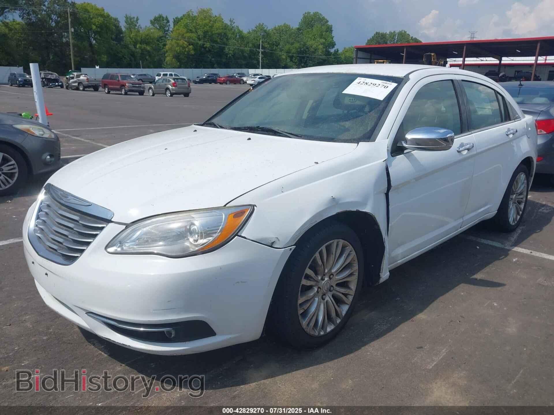 2012 CHRYSLER 200 - VIN: 1C3CCBCB3CN148734 - Фото 2