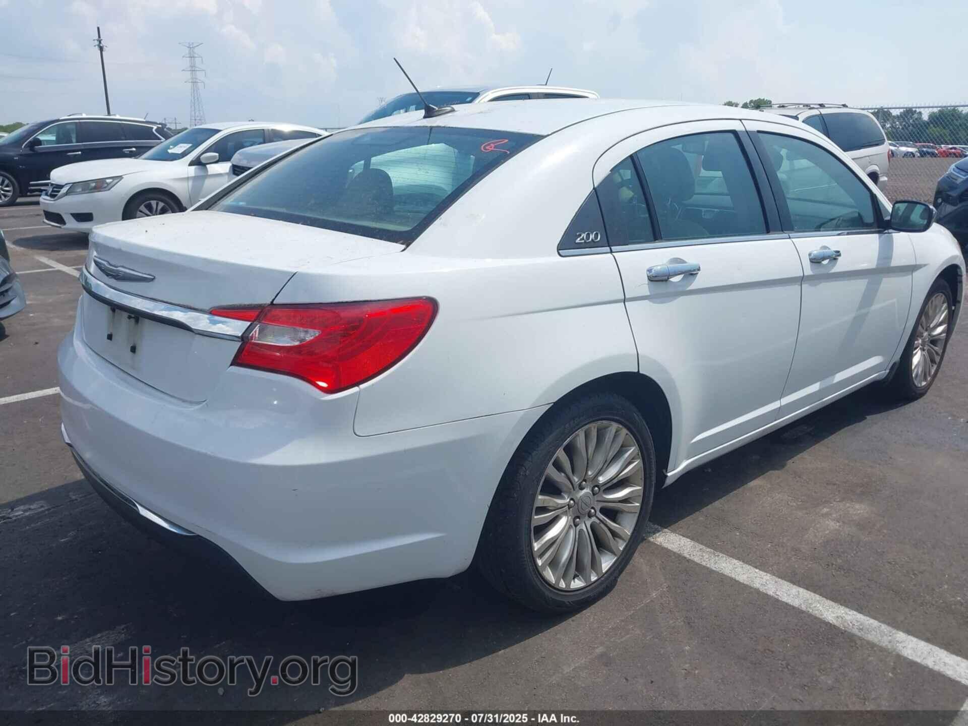 2012 CHRYSLER 200 - VIN: 1C3CCBCB3CN148734 - Фото 4
