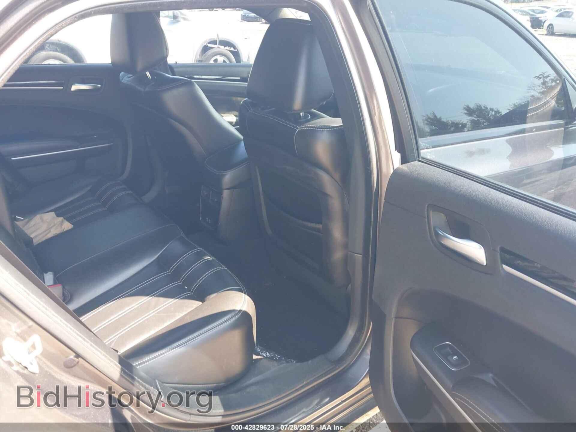 2020 CHRYSLER 300 - VIN: 2C3CCAGGXLH154832 - Фото 8