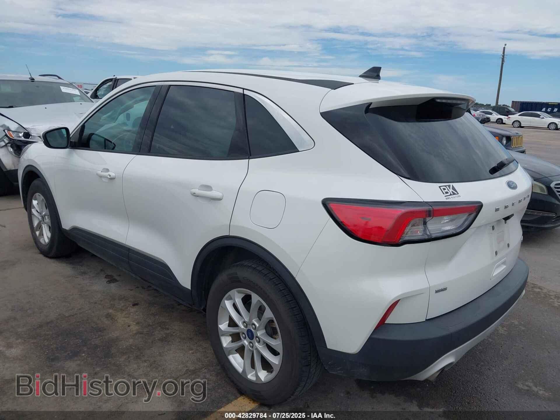2020 FORD ESCAPE - VIN: 1FMCU9G60LUA38661 - Фото 3