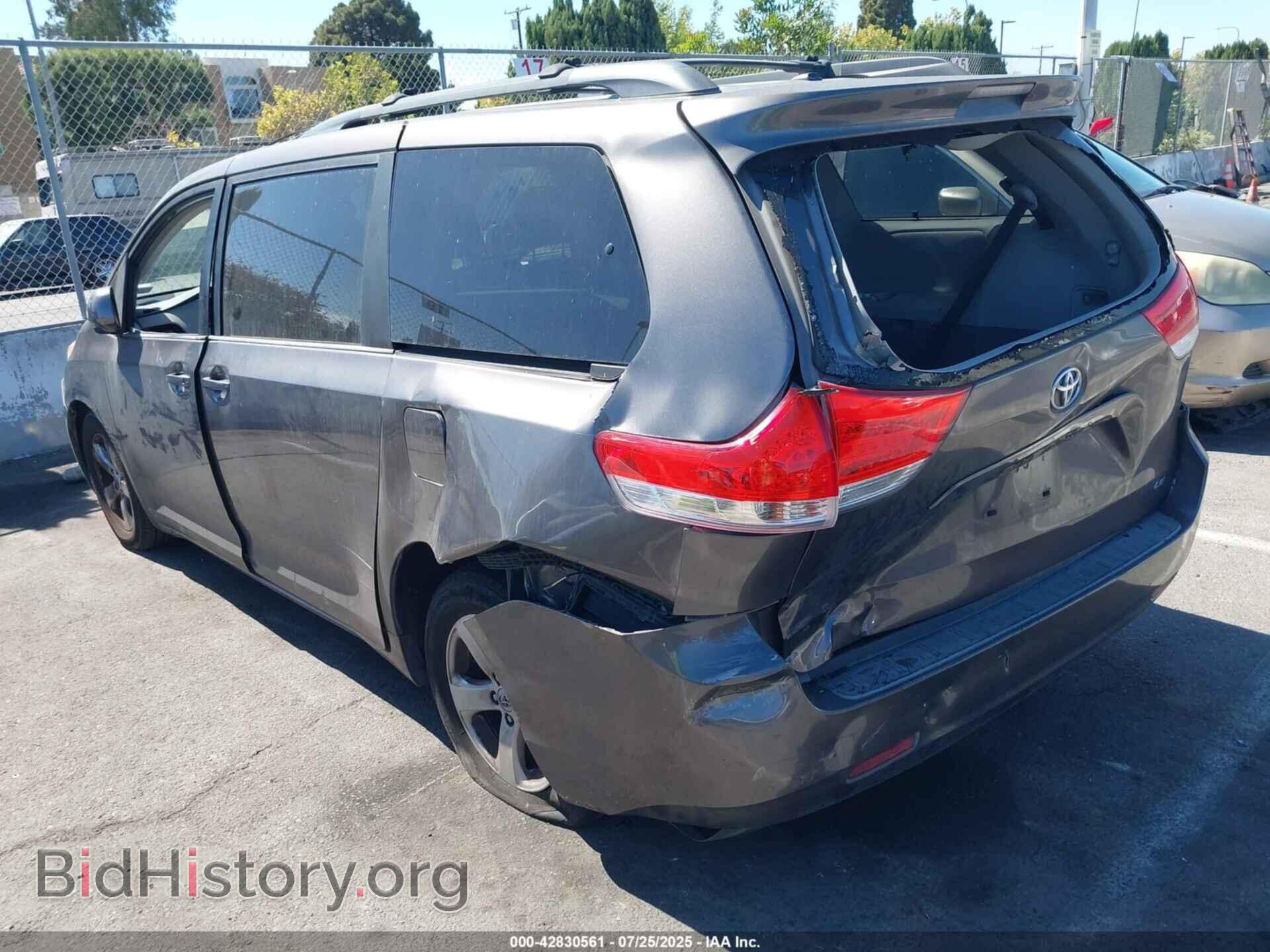 2013 TOYOTA SIENNA - VIN: 5TDKK3DC8DS287535 - Фото 3