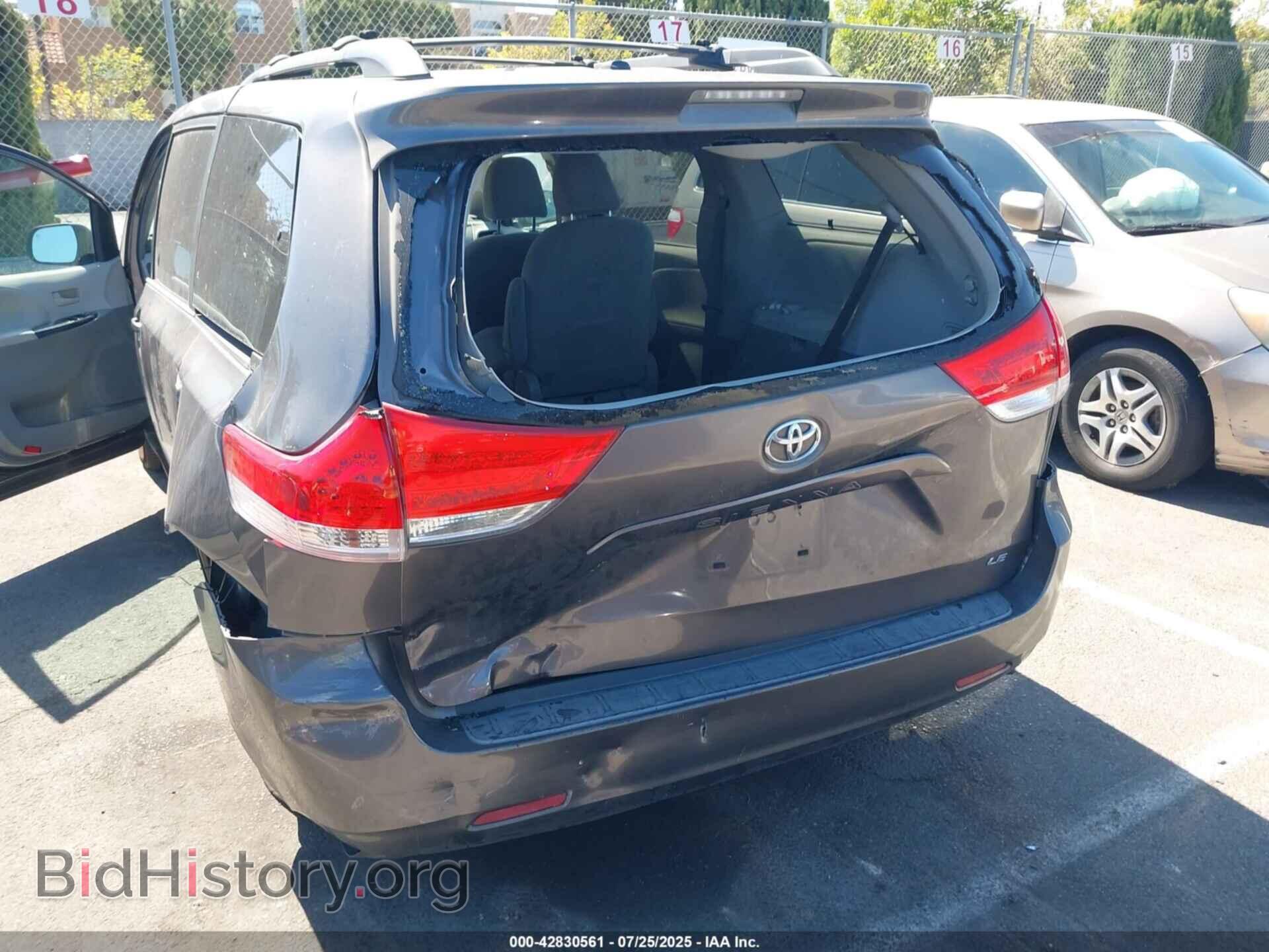 2013 TOYOTA SIENNA - VIN: 5TDKK3DC8DS287535 - Фото 6